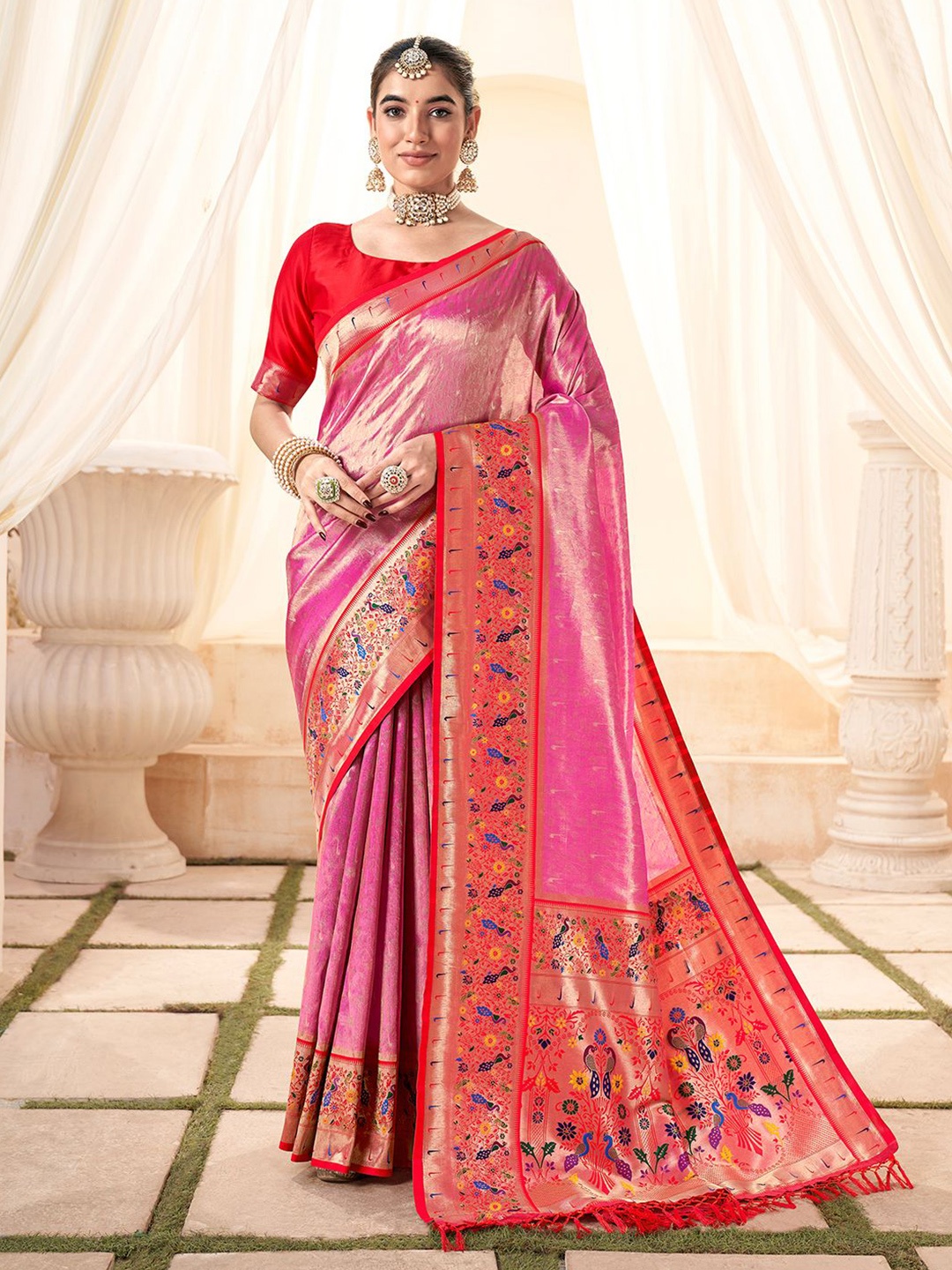 

DIVASTRI Woven Design Zari Tissue Paithani Saree, Pink