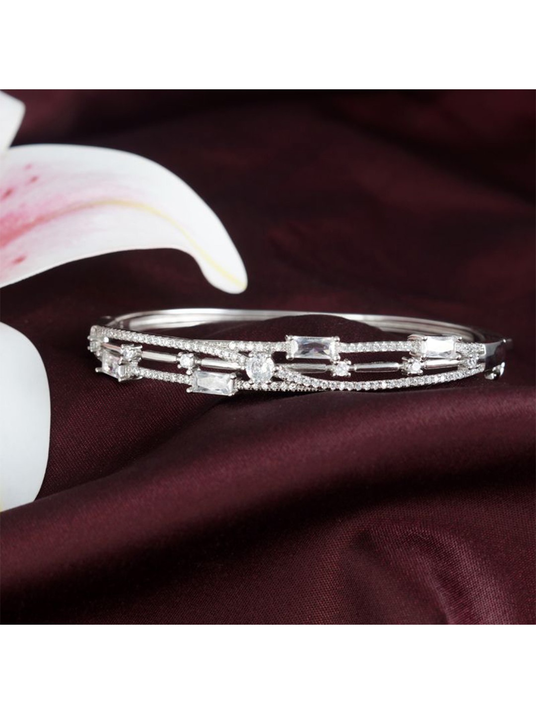 

Tuanz Silver Jewelry Women Sterling Silver Rhodium-Plated Bangle-Style Bracelet