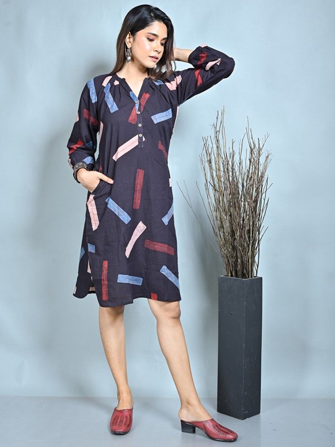 

Earthwear Geometric Printed Mandarin Collar Dress, Navy blue