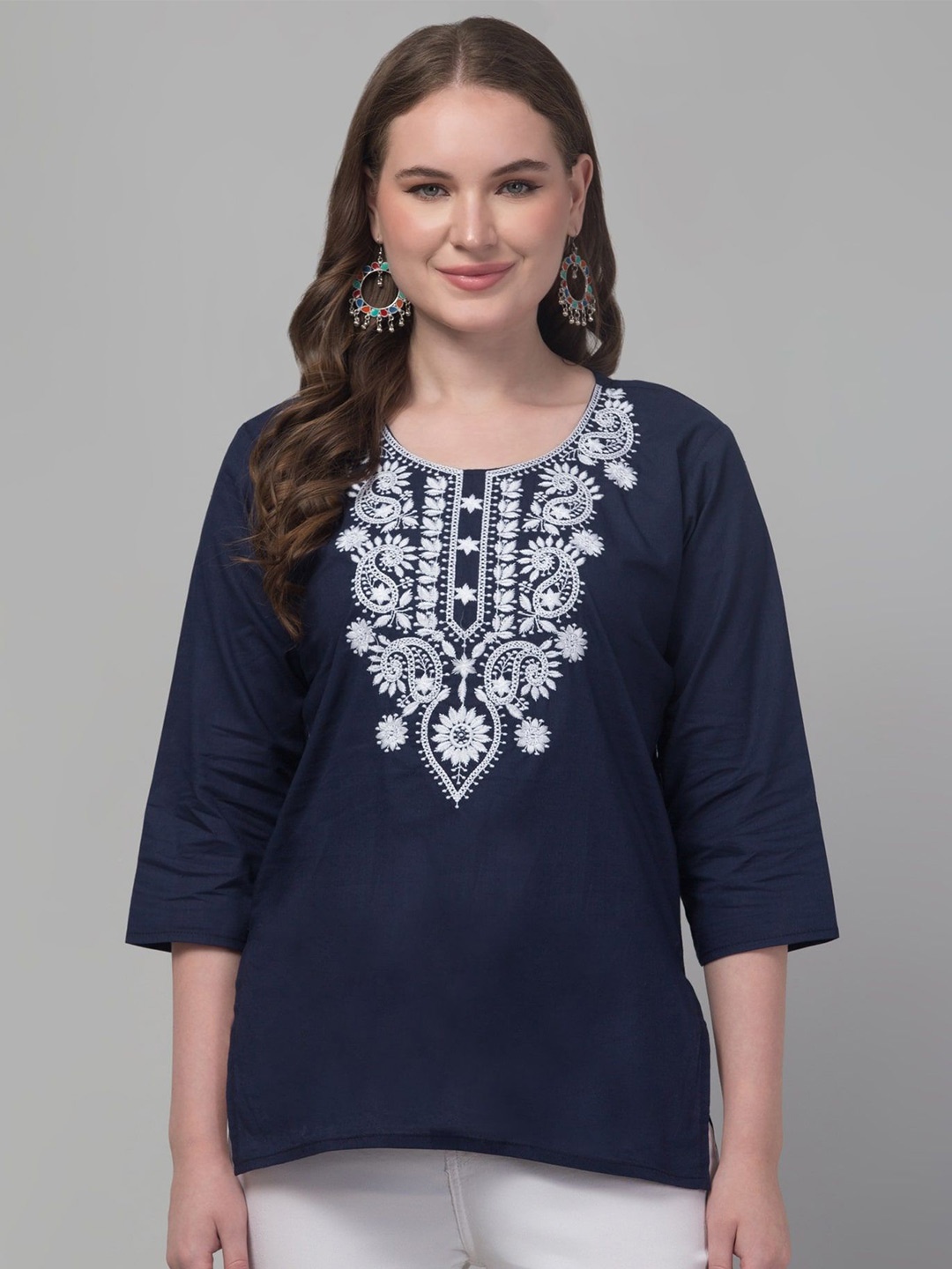 

FAMBEE Women Floral Embroidered Pure Cotton Thread Work Kurti, Navy blue