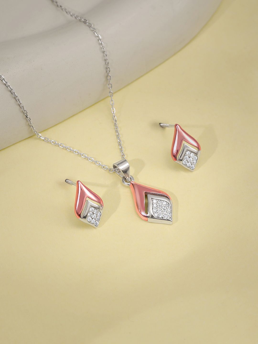 

GIVA 925 Sterling Silver Dual Tone Cubic Zirconia Studded Majestic Rhombus Set