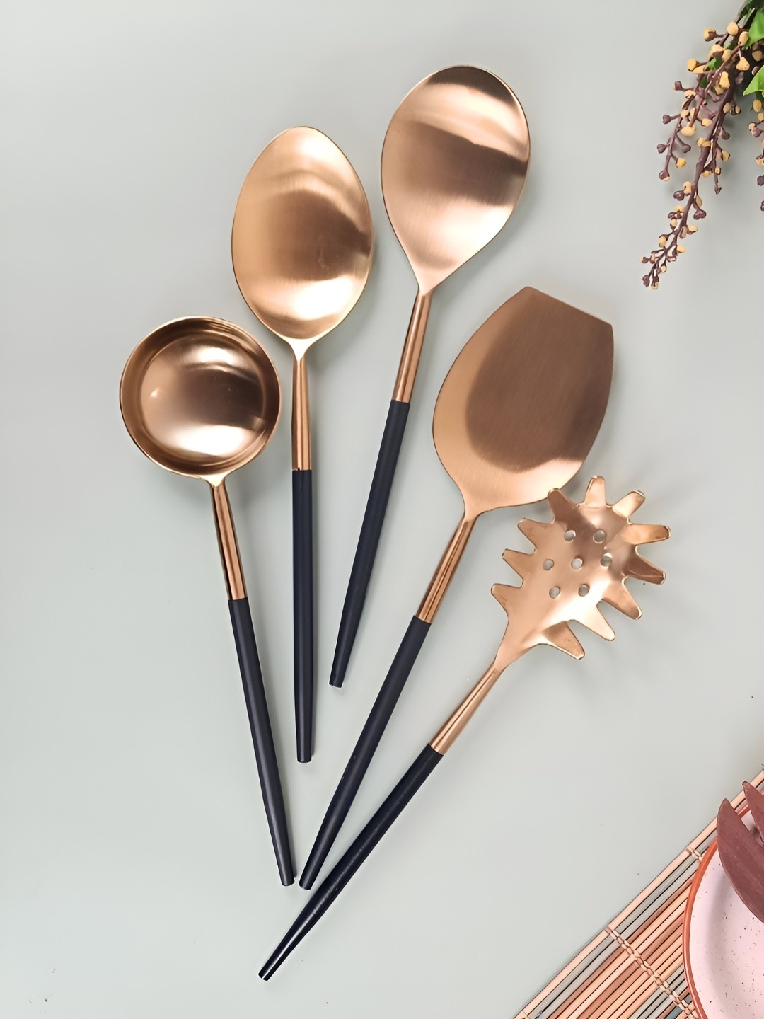 

Myntra Elegant Homes Radiant 6 Pieces Gold-Toned And Black Stainless Steel Serving Spoon
