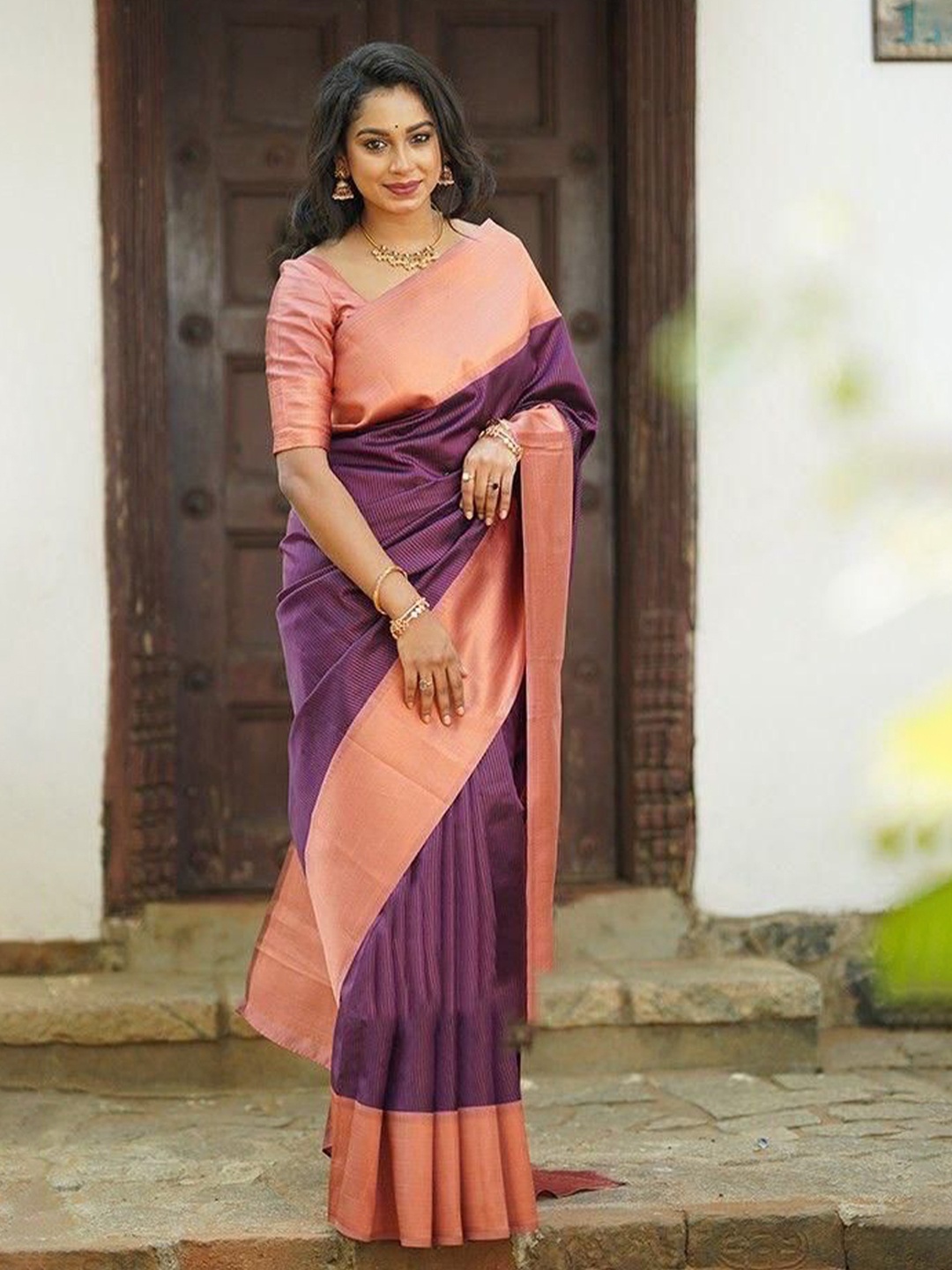 

JULEE Woven Design Zari Pure Silk Banarasi Saree, Purple