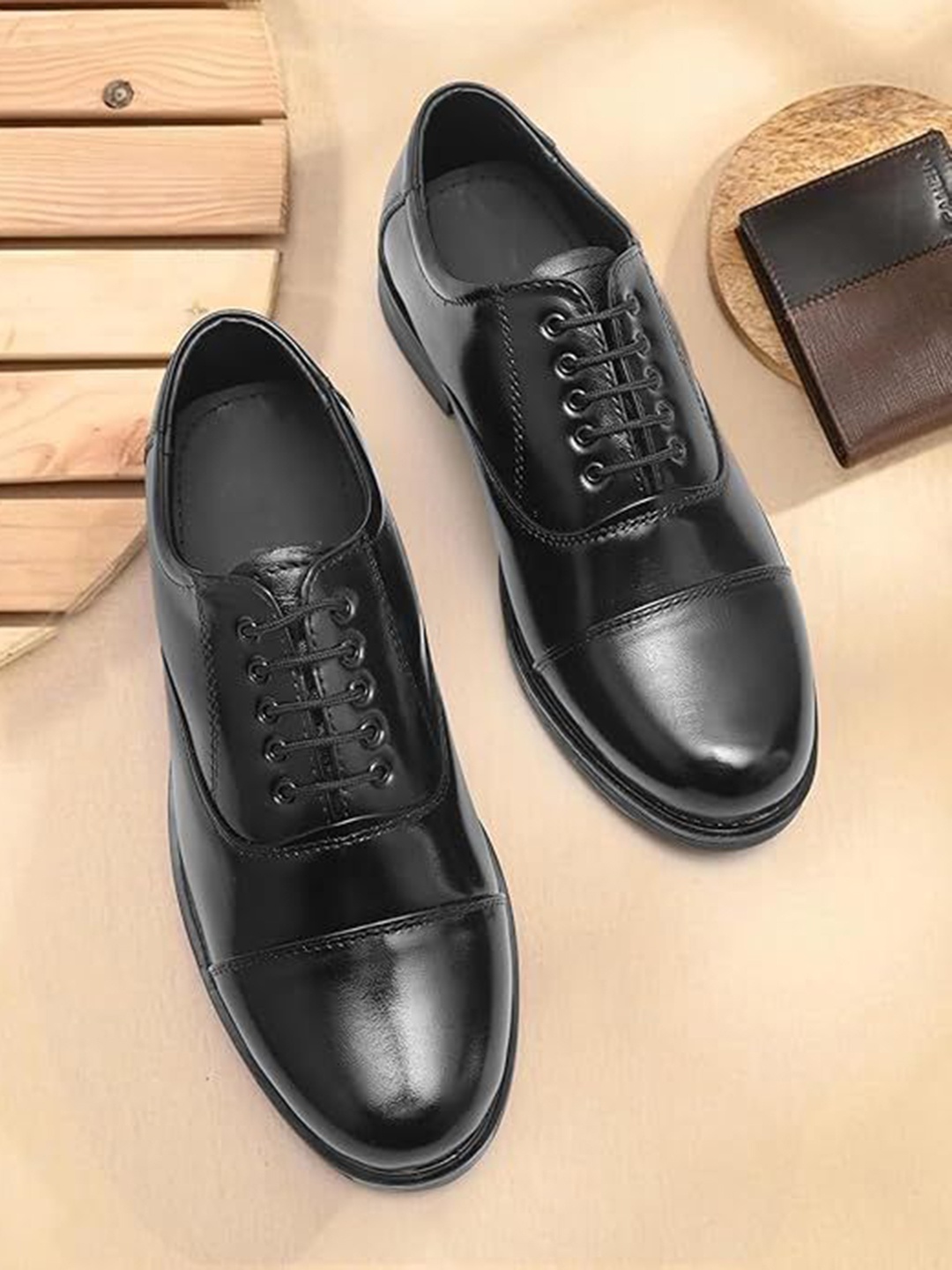 

ARAMISH Men Leather Formal Oxfords, Black