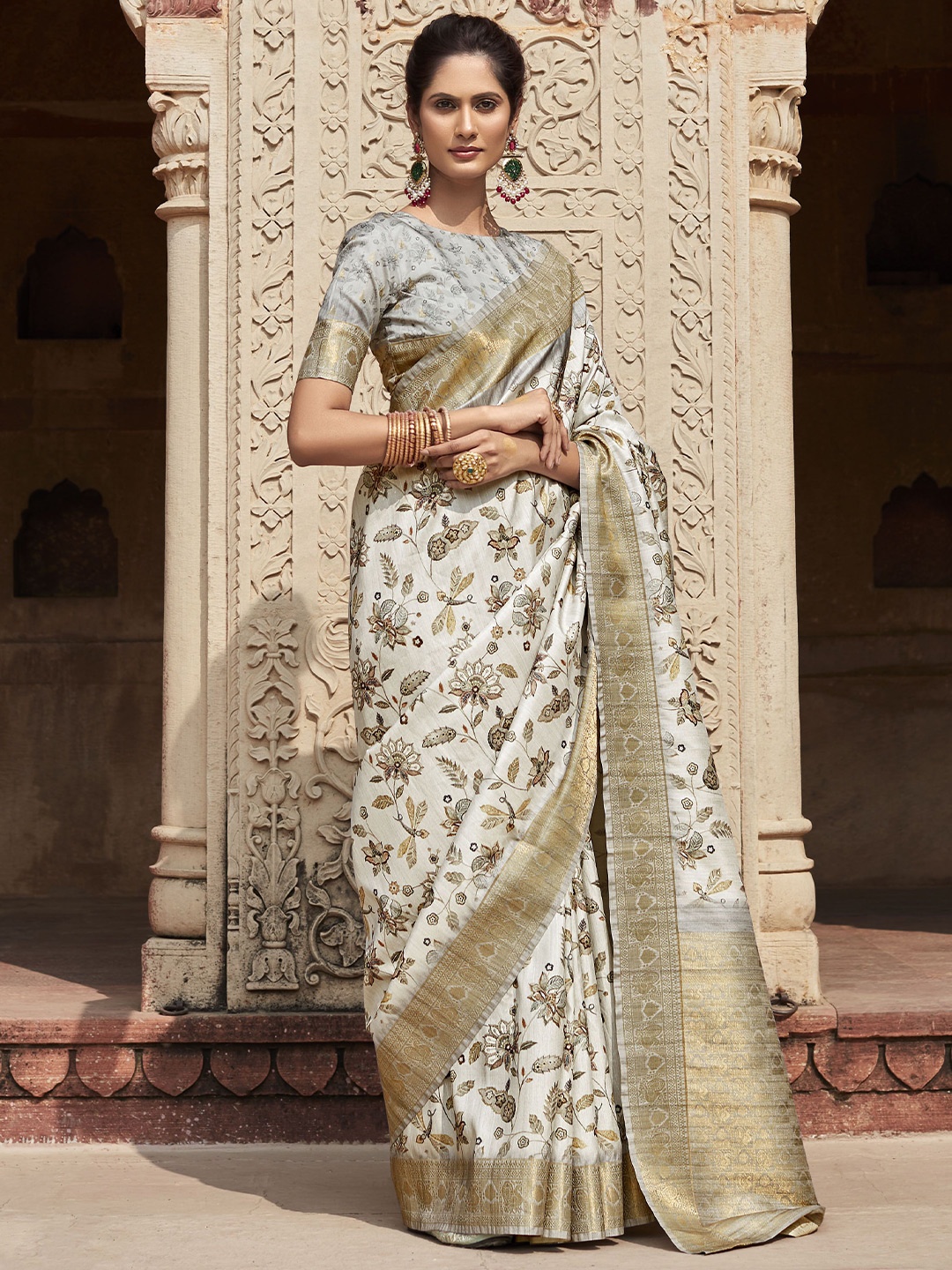 

Mitera Women Floral Zari Saree With Blouse Piece, White