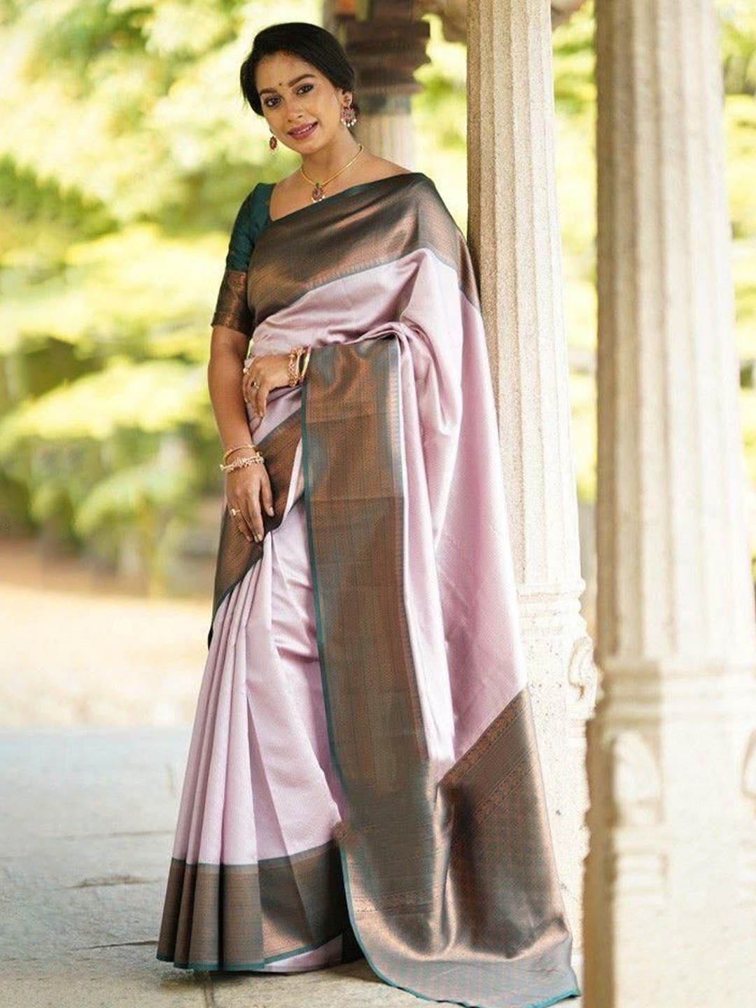 

A TO Z CART Woven Design Zari Pure Silk Banarasi Saree, Peach