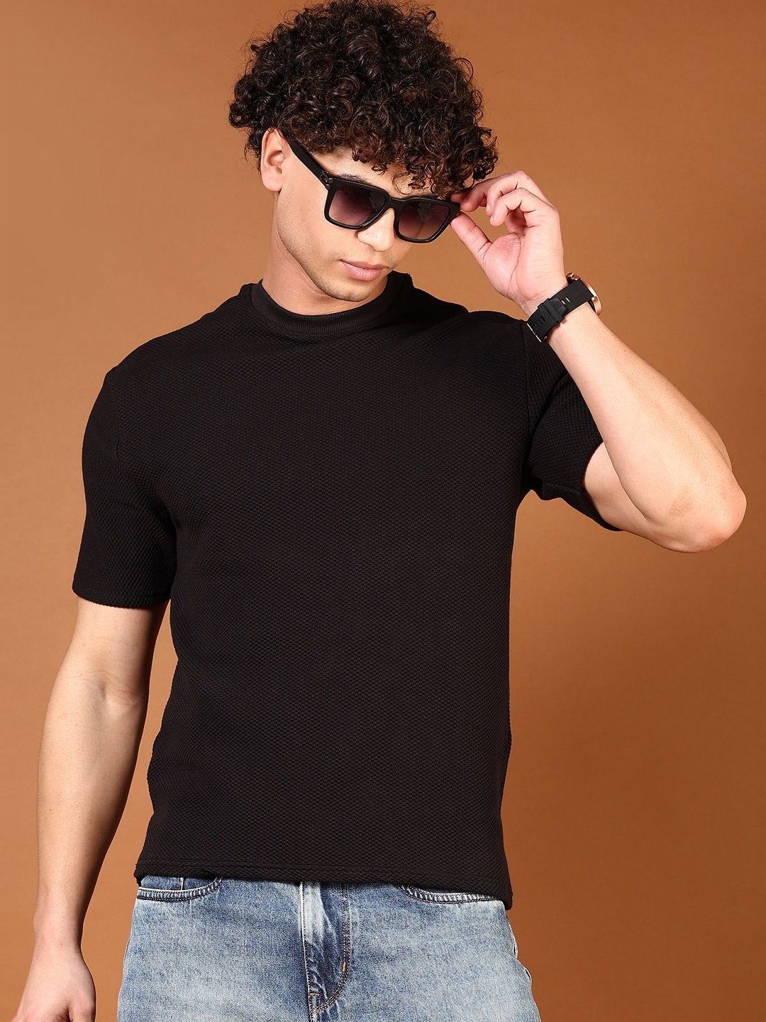 

V-Mart Men Solid Round Neck Cotton T-shirt, Black