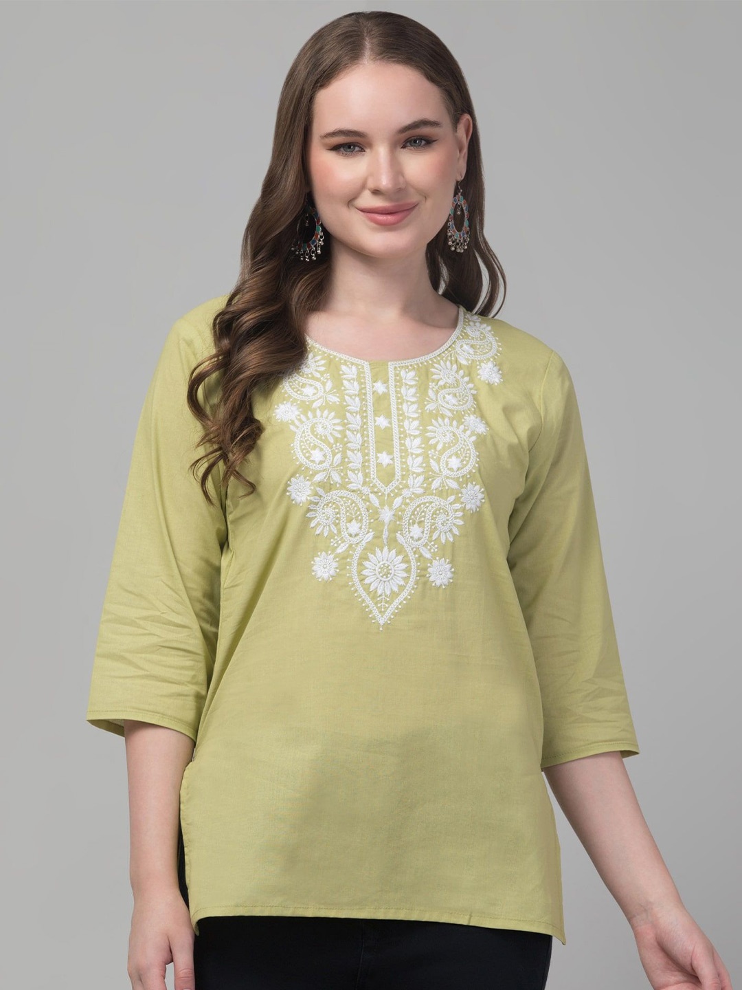 

FAMBEE Floral Embroidered Thread Work Pure Cotton Kurti, Green