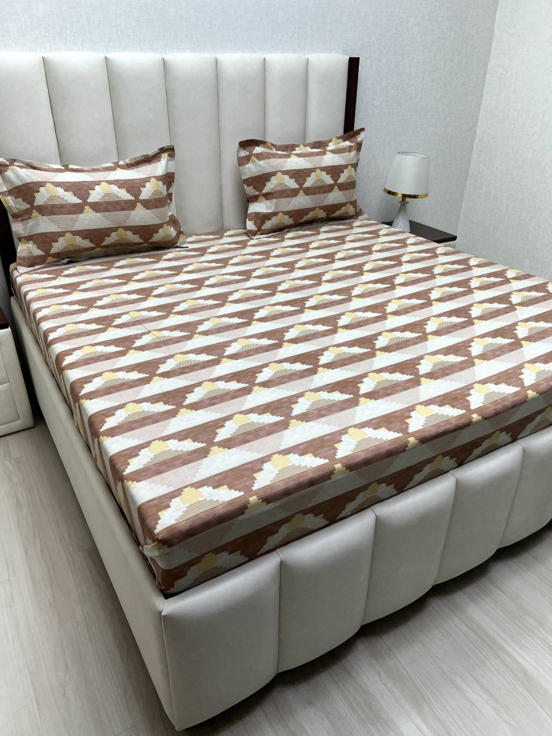 

Pure Decor Velar Brown Printed Cotton 380TC Super King Size Bedsheet Set 2.74 m x 3.04 m