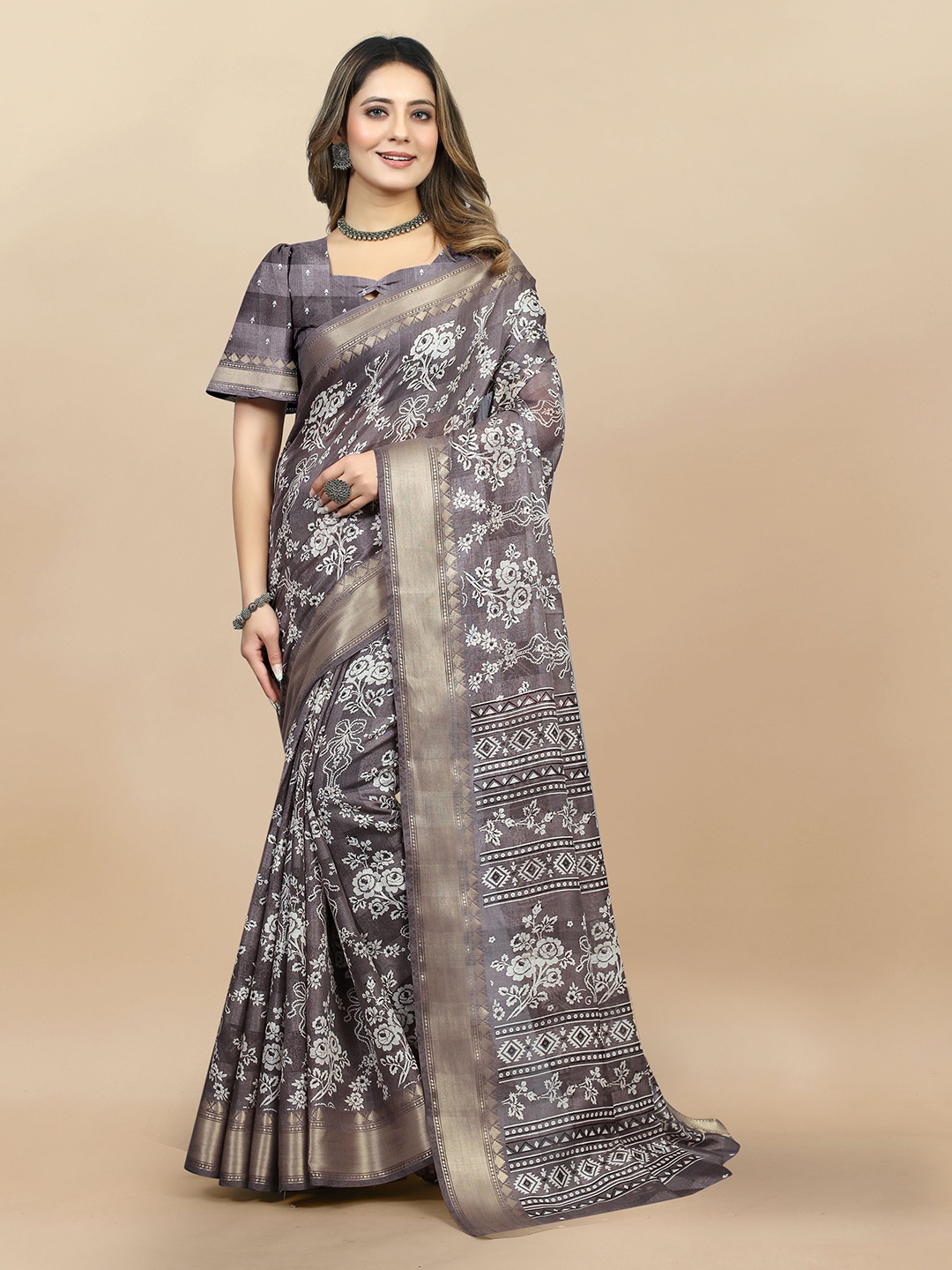 

DIVASTRI Floral Zari Saree, Grey