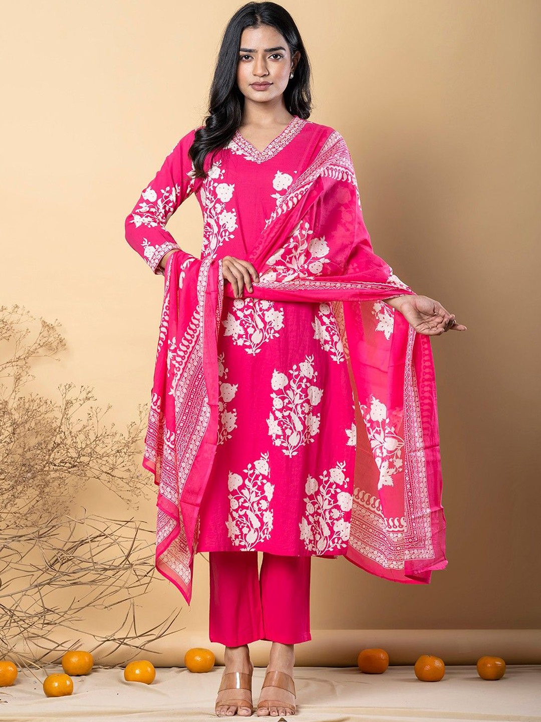 

Readiprint Fashions Women Floral Printed Regular Sequinned Kurta with Palazzos & With Dupatta, Pink