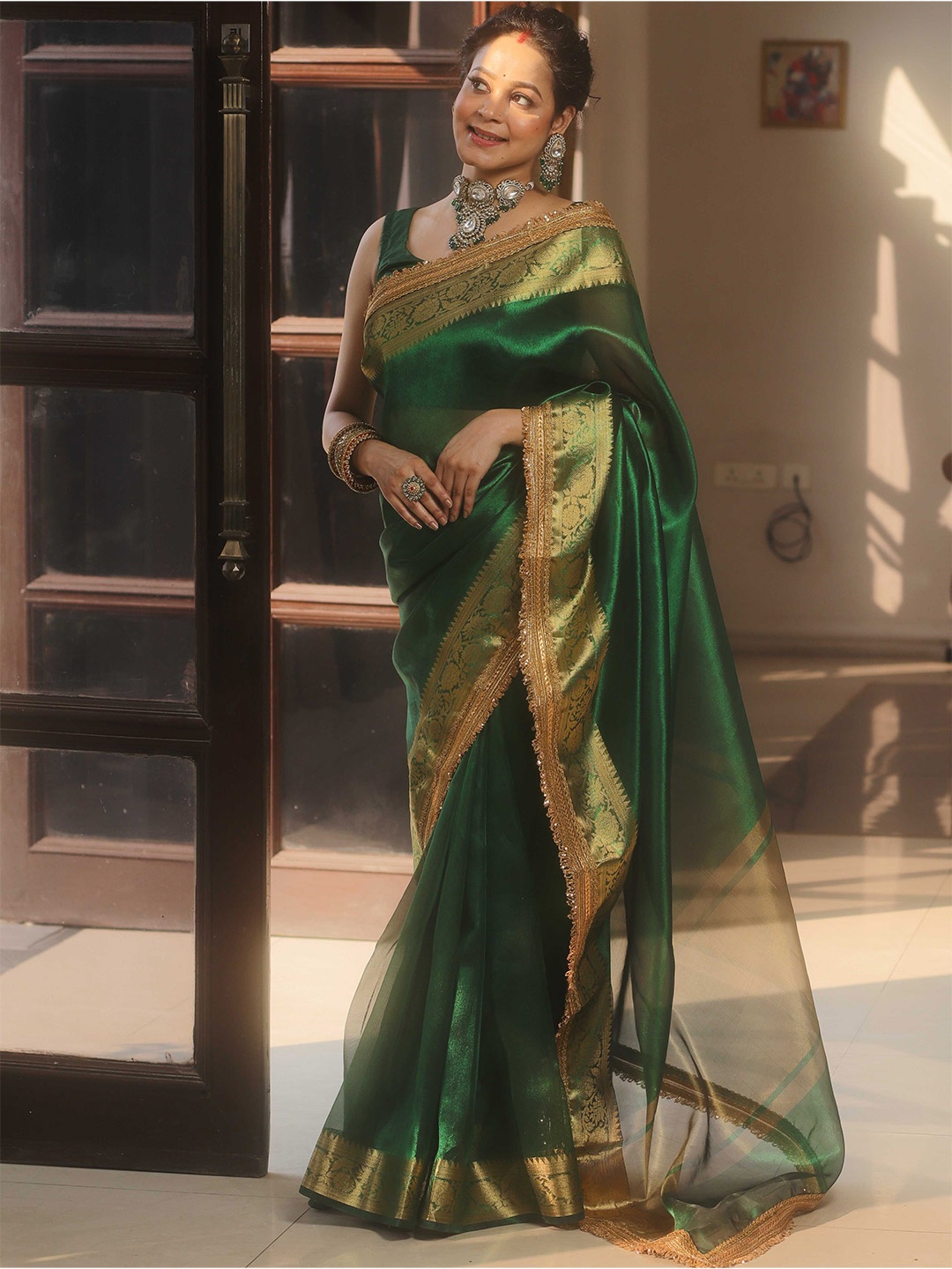 

Banarasee Zari Tissue Banarasi Saree, Green