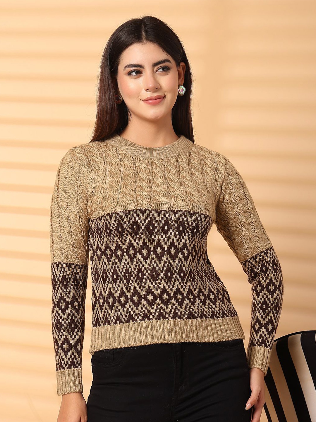 

Moda Rapido Geometric Halter Neck Woollen Top, Beige