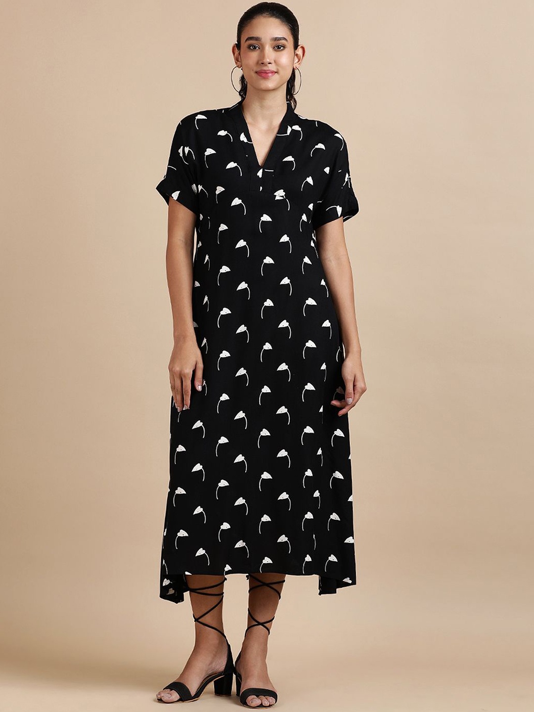 

BLACK & BLAH BLAH Floral Printed A-Line Midi Ethnic Dress