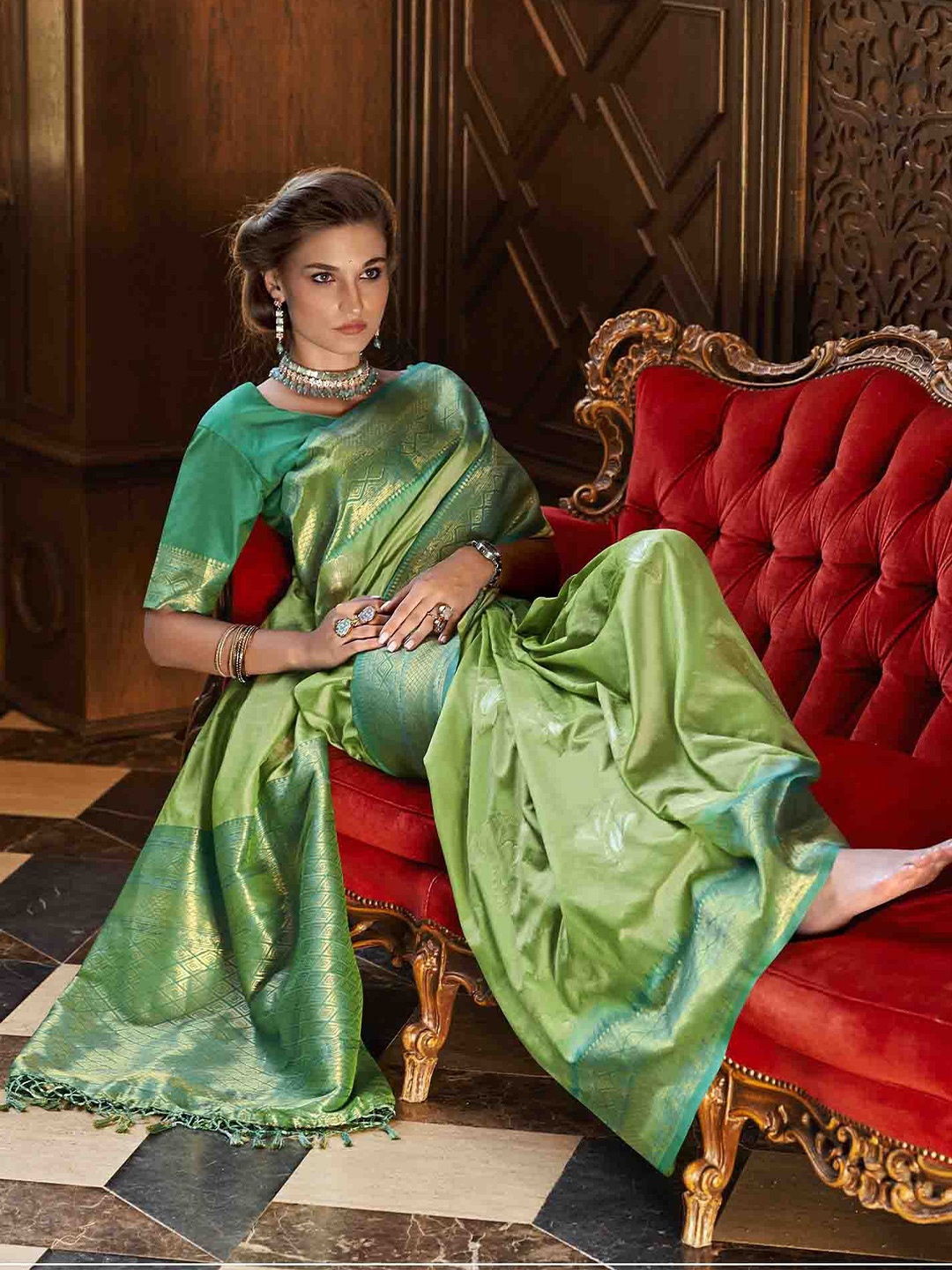 

Mitera Woven Design Zari Saree, Green