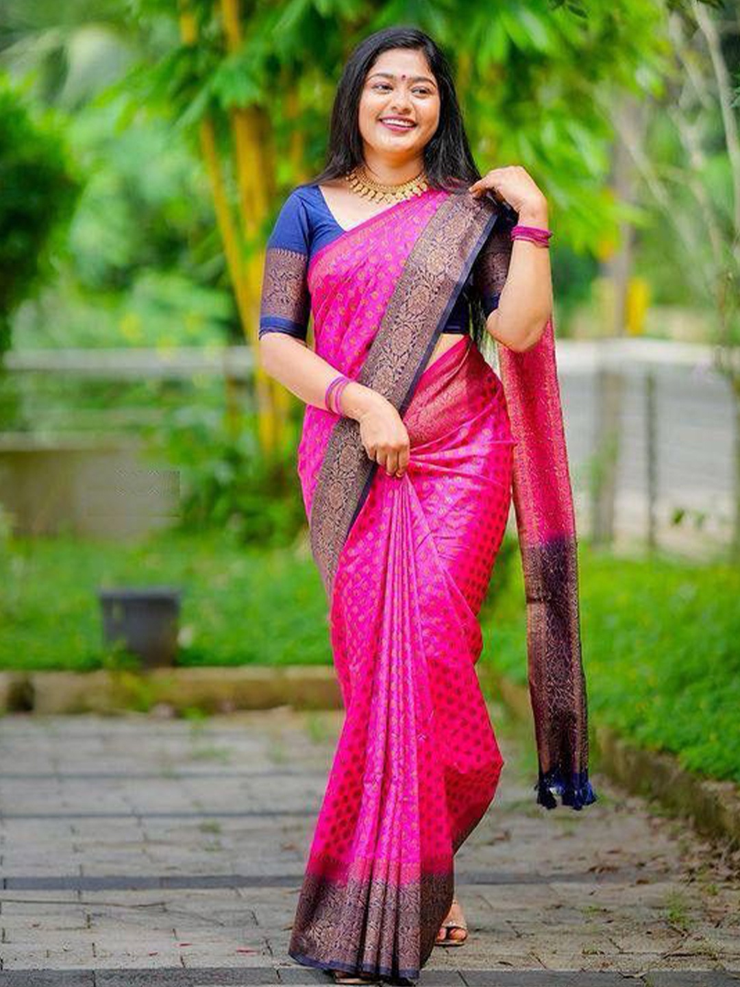 

A TO Z CART Woven Design Zari Pure Silk Banarasi Saree, Pink
