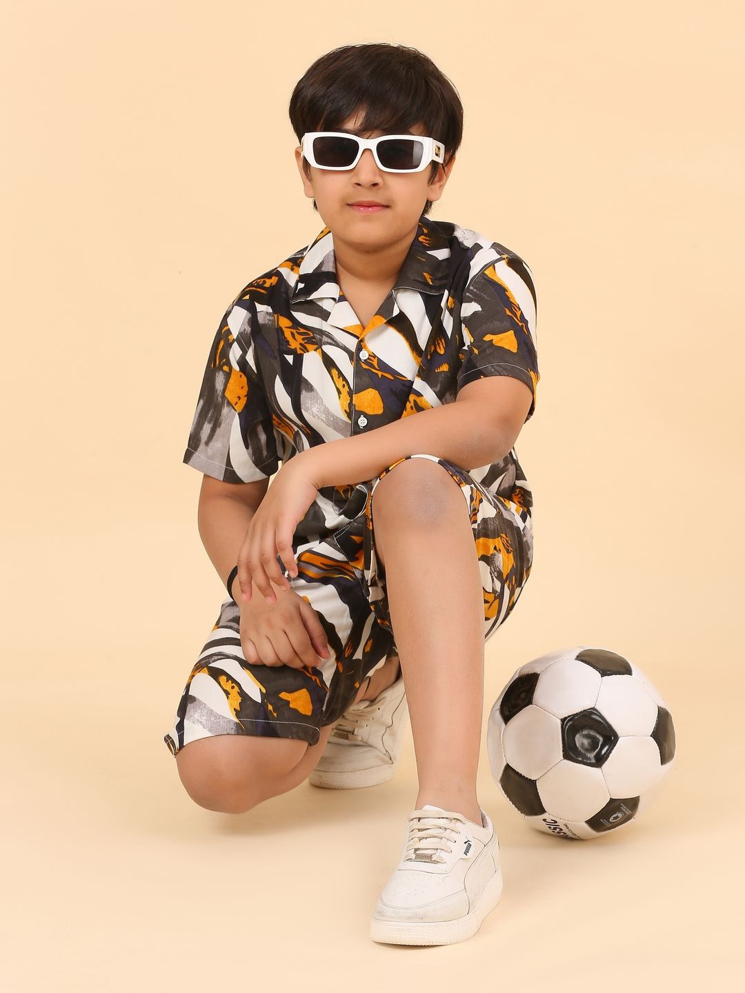 

Ninos Dreams Boys Abstract Printed Shirt With Shorts, Grey
