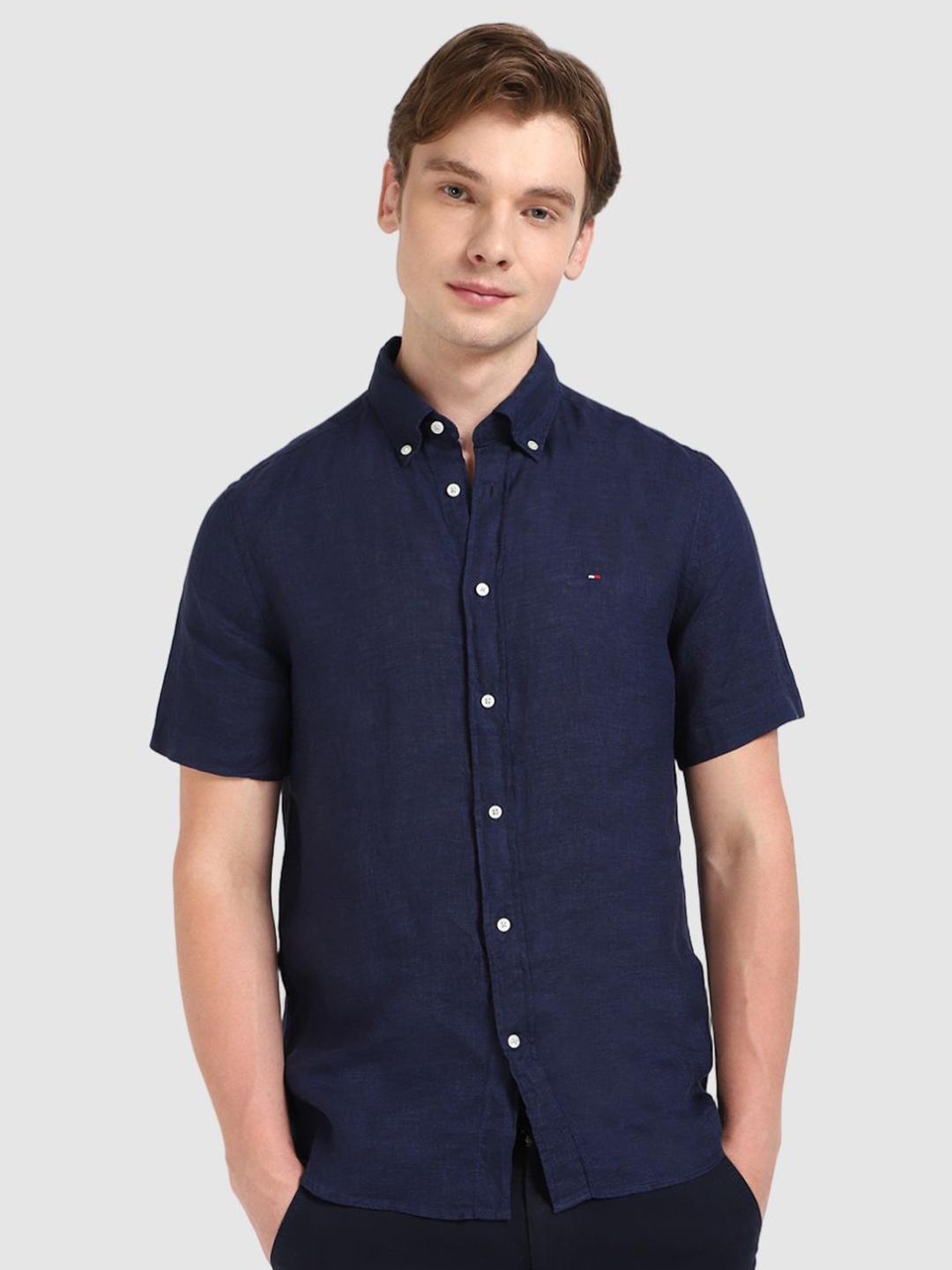 

Tommy Hilfiger Men Classic Opaque Casual Shirt, Navy blue