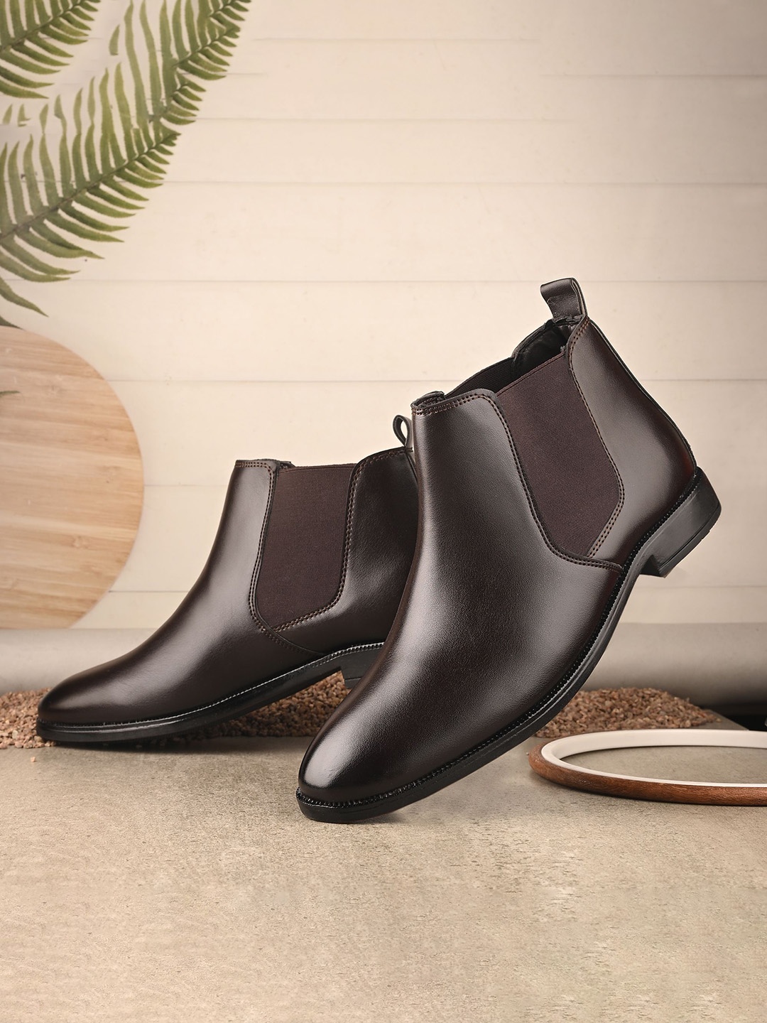 

KRAASA Men High Top Slip On Chelsea Boots, Brown