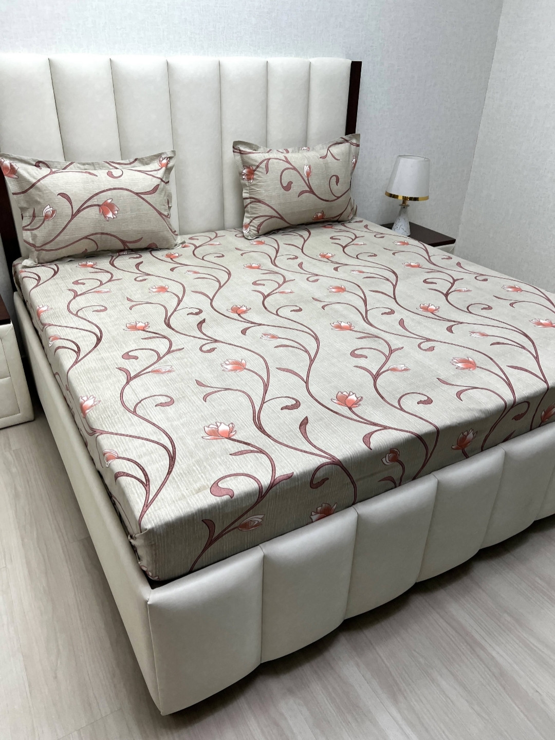 

Pure Decor Velar Brown Printed Pure Cotton 350 TC Super King Bedsheet Set- 2.74 m x 3.04 m