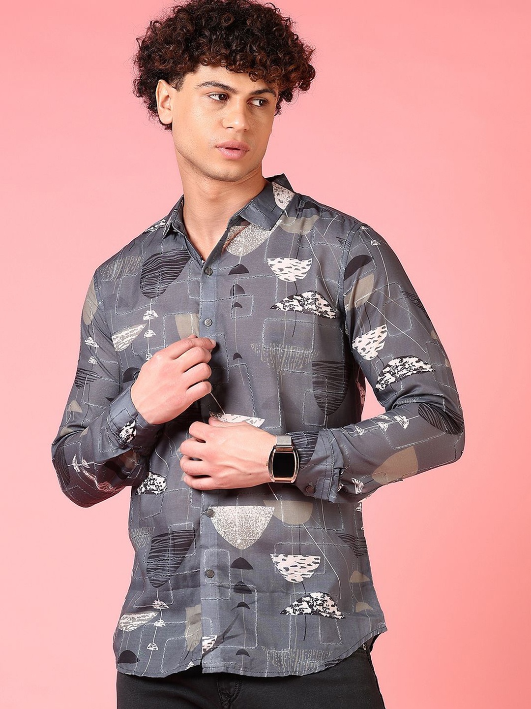 

V-Mart Men Floral Opaque Printed Casual Shirt, Green