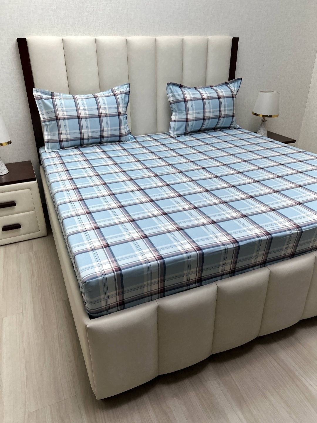 

Pure Decor Velar Blue Checked Cotton 220 TC Super King Size Bedsheet Set 2.74 m x 3.04 m
