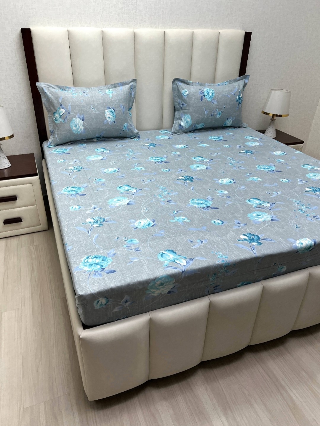

Pure Decor Velar Blue & Grey Floral Printed Cotton 250 TC King Bedsheet Set 2.74 m x 3.04m