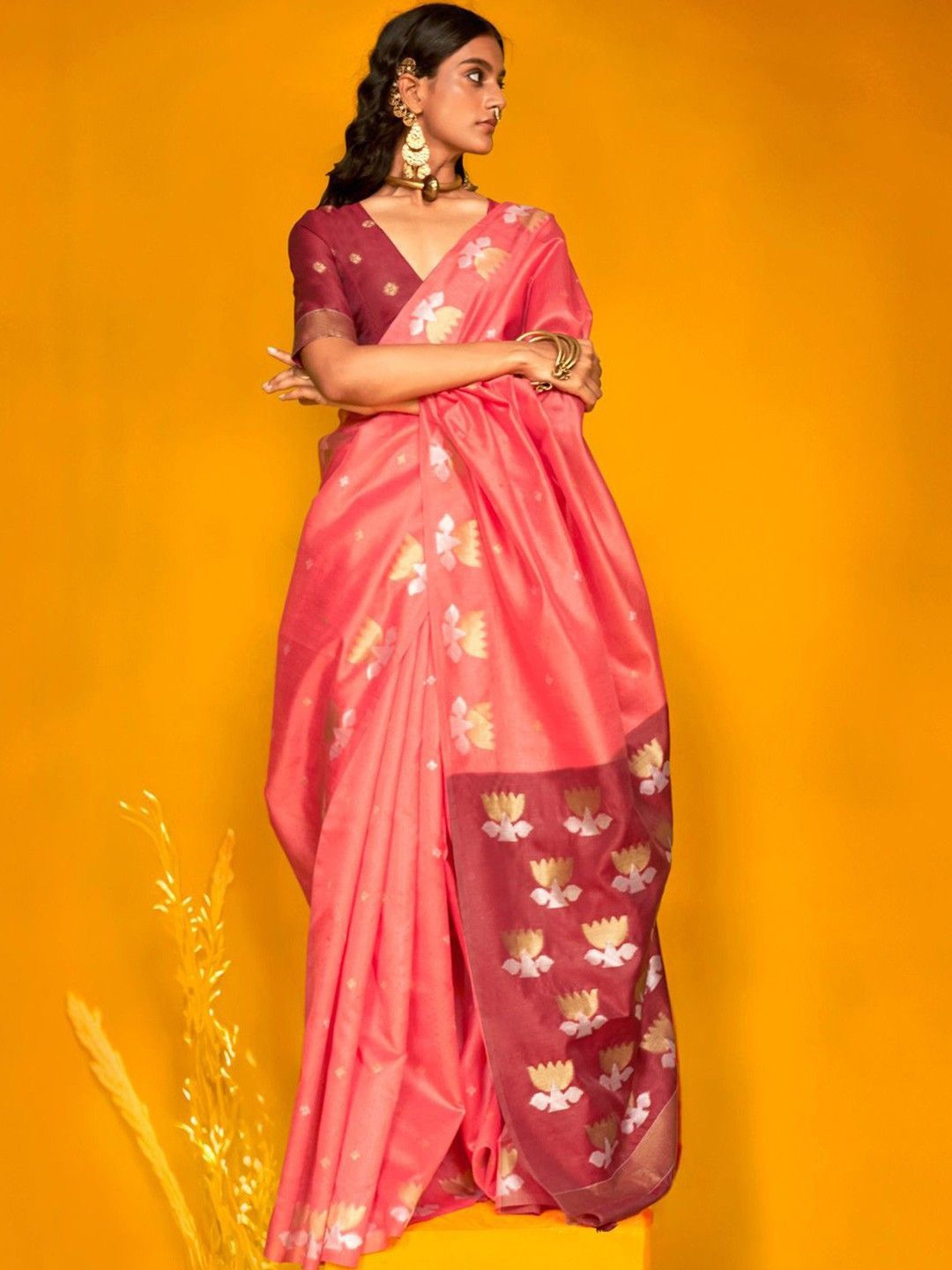 

Munir Woven Design Zari Banarasi Saree, Pink