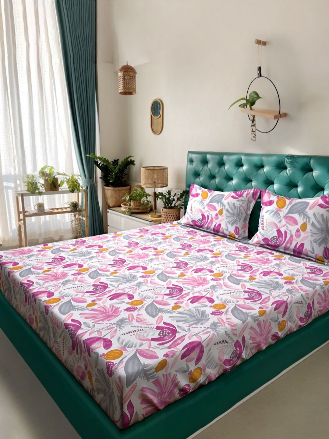 

KLOTTHE Pink & White Floral Printed Flat 300 TC King Bedsheet With 2 Pillow Cover