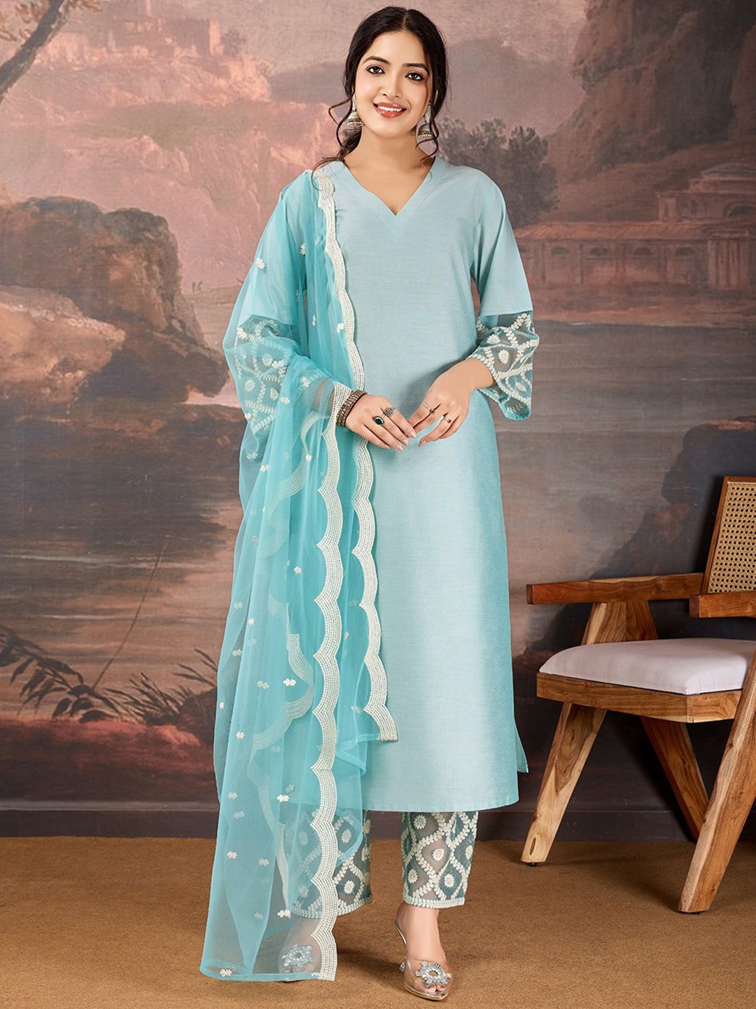 

House of Pataudi V-Neck Straight Kurta And Trousers With Dupatta, Blue