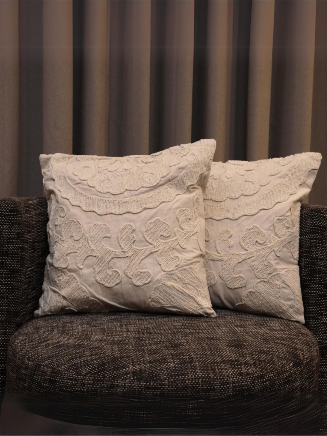 

LUSHLYF Off White Set of 2 Ethnic Motifs Printed Cotton Square Cushion Covers
