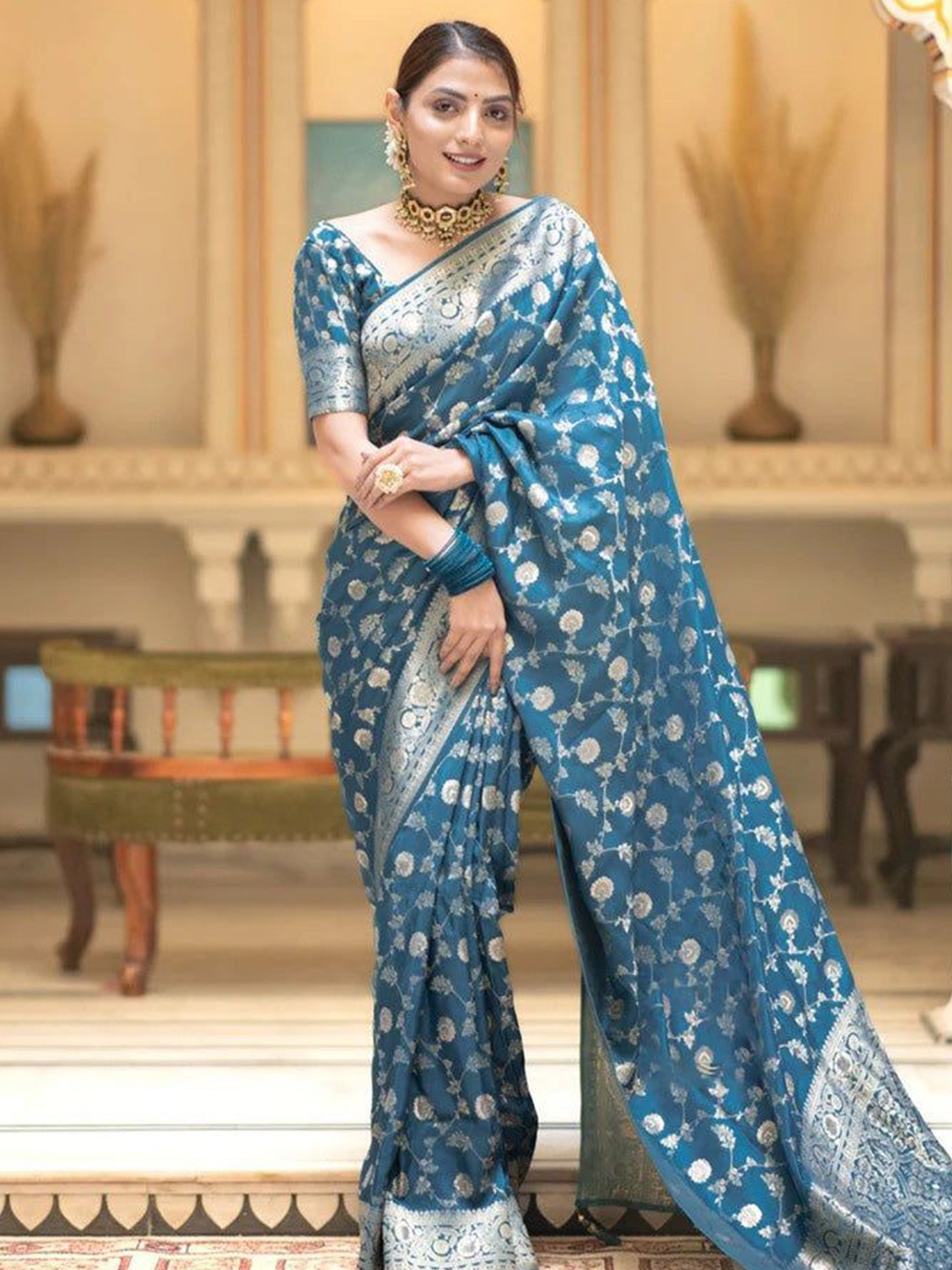 

JULEE Pure Silk Banarasi Saree, Teal