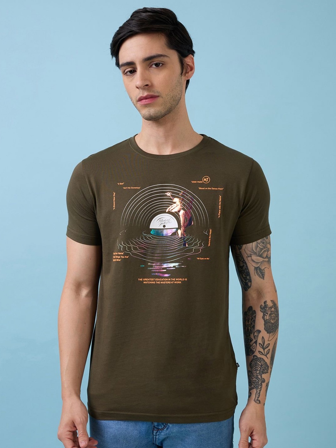 

Status Quo Men Regular Fit Graphic Printed Round Neck T-shirt, Olive