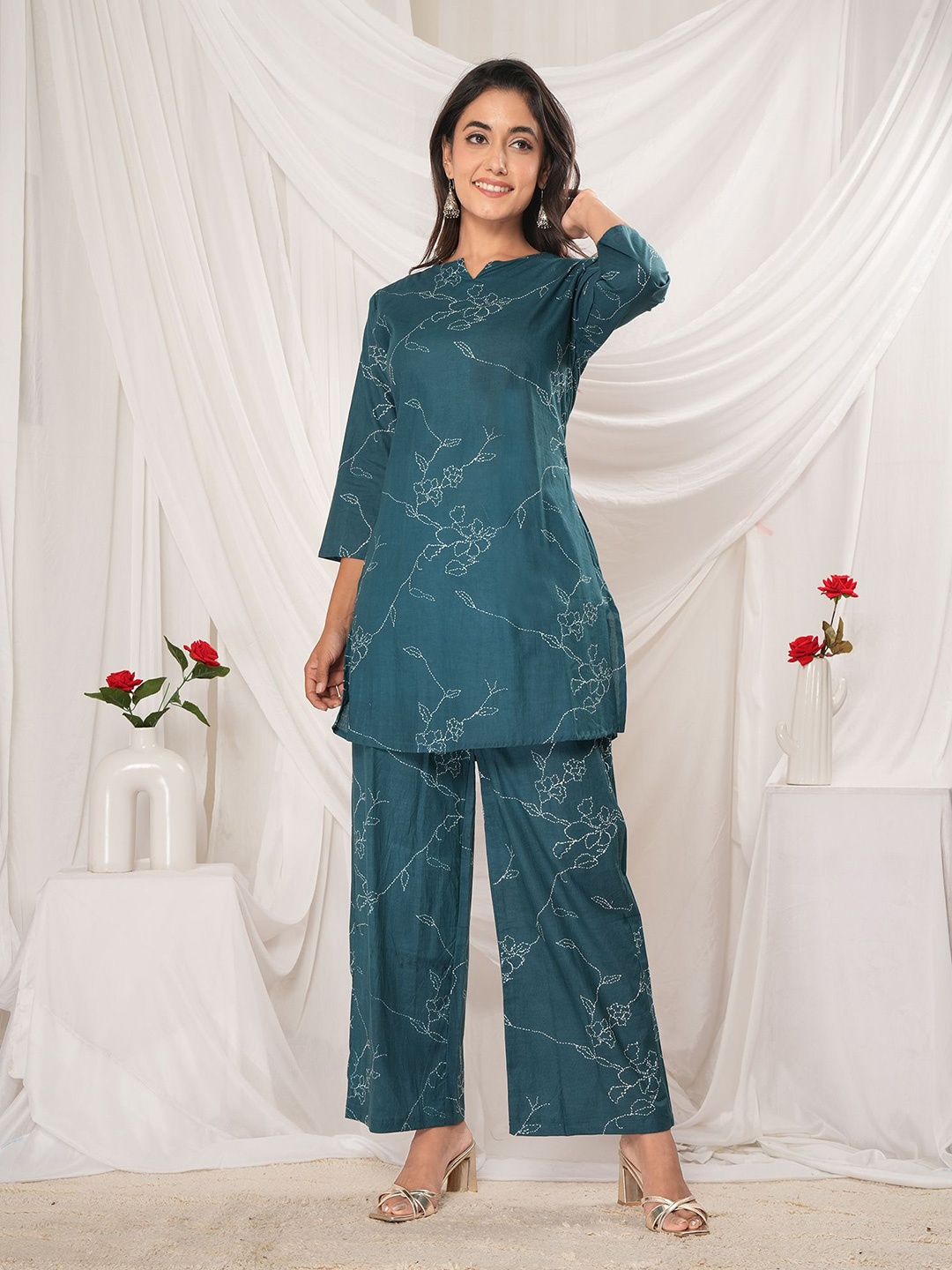 

Aaheli Floral Printed Top With Palazzo, Teal