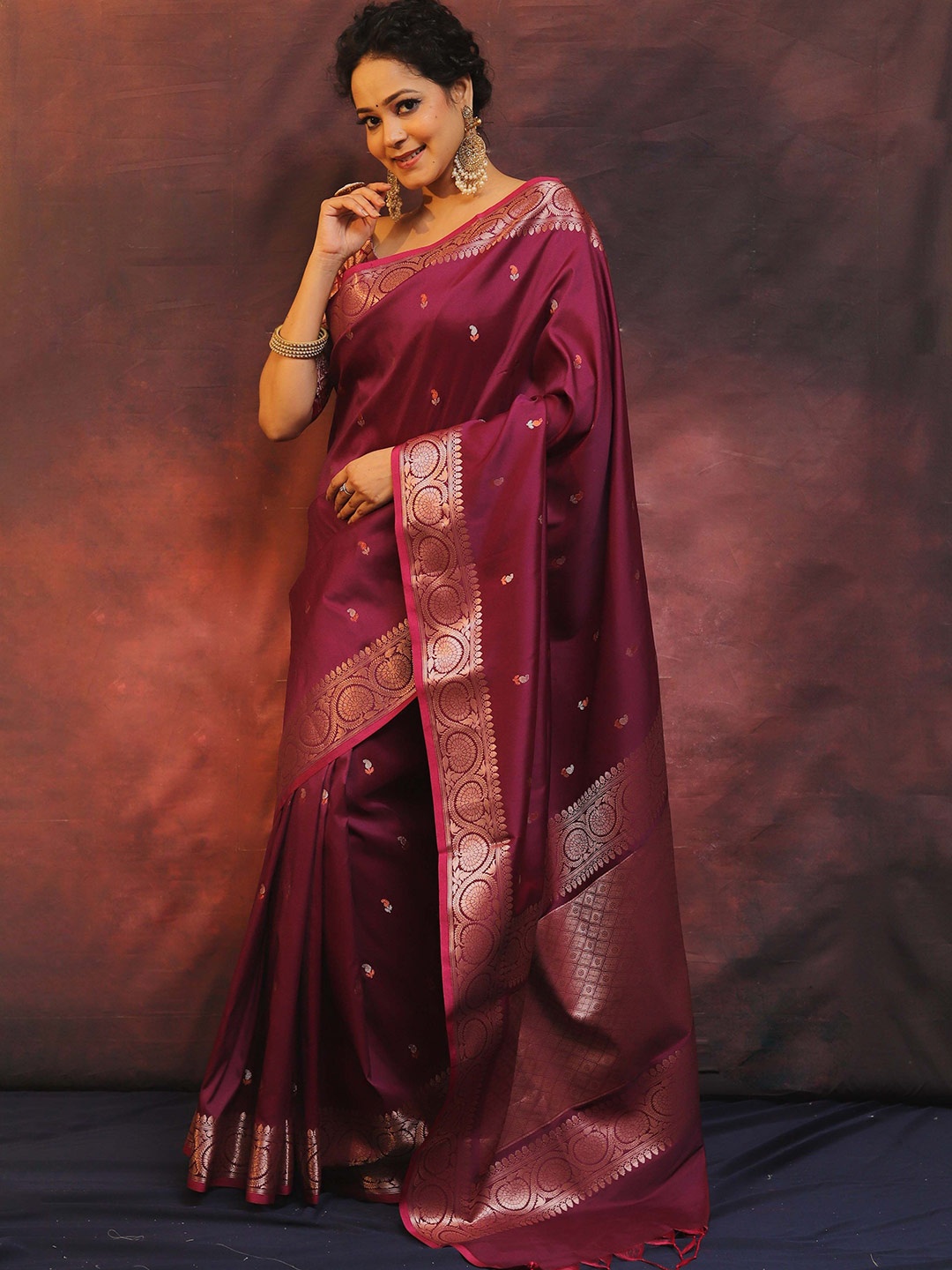 

Banarasee Ethnic Motifs Zari Silk Blend Banarasi Saree, Purple