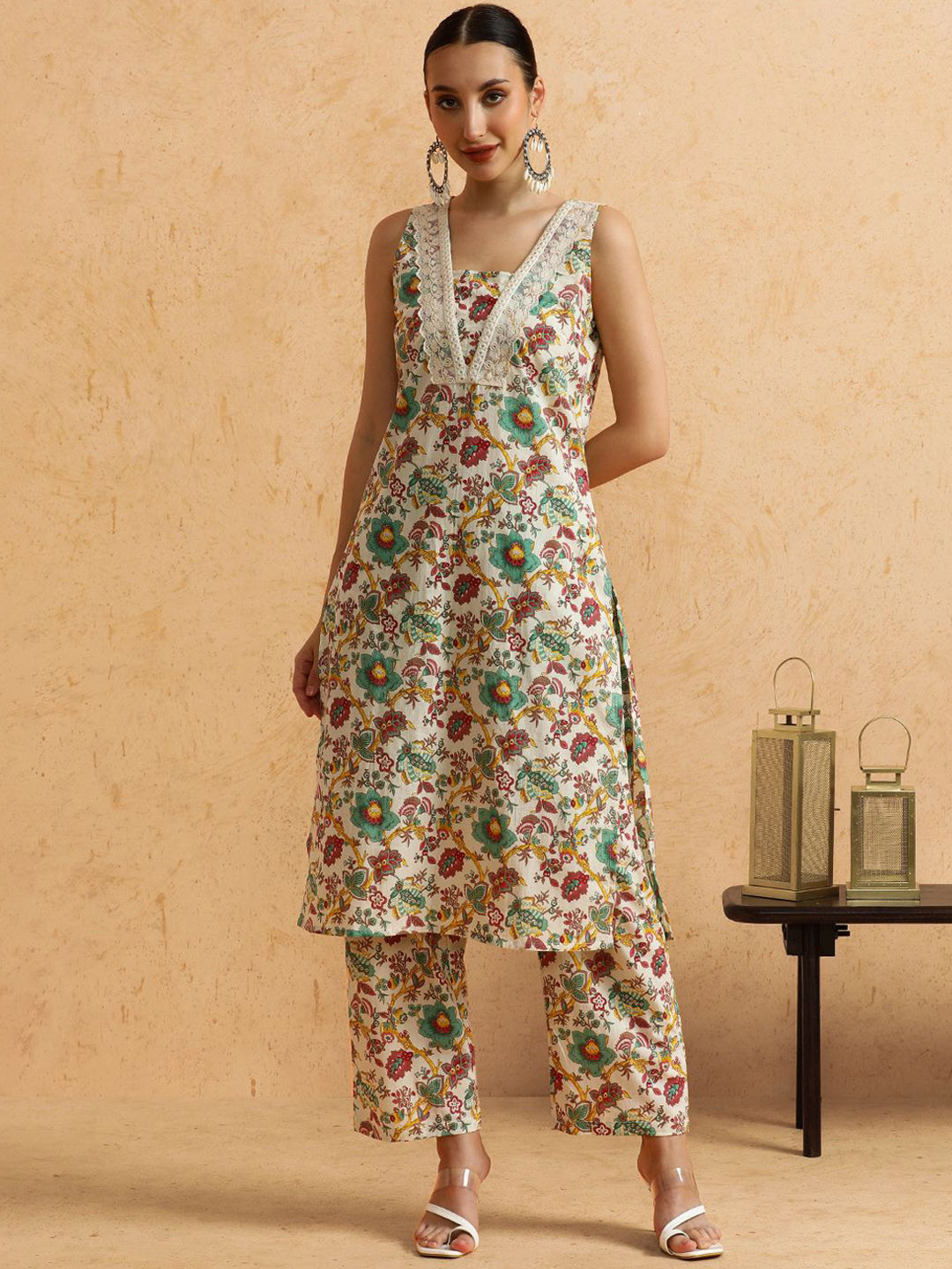 

STYLEBAAZI Floral Embroidered Straight Pure Cotton Kurta With Trousers, Yellow
