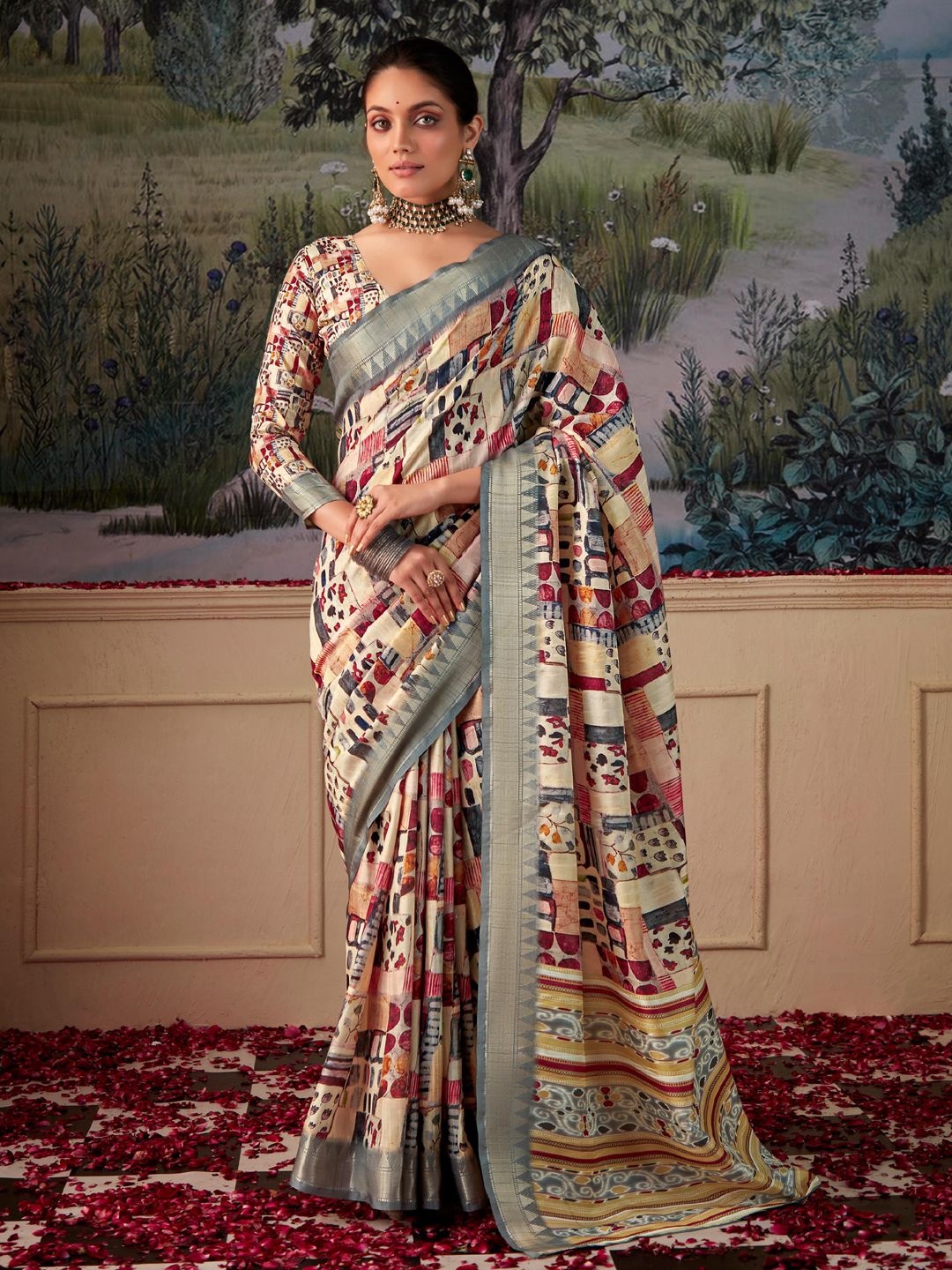 

DIVASTRI Printed Zari Tussar Saree With Unstitched Blouse Piece, Cream