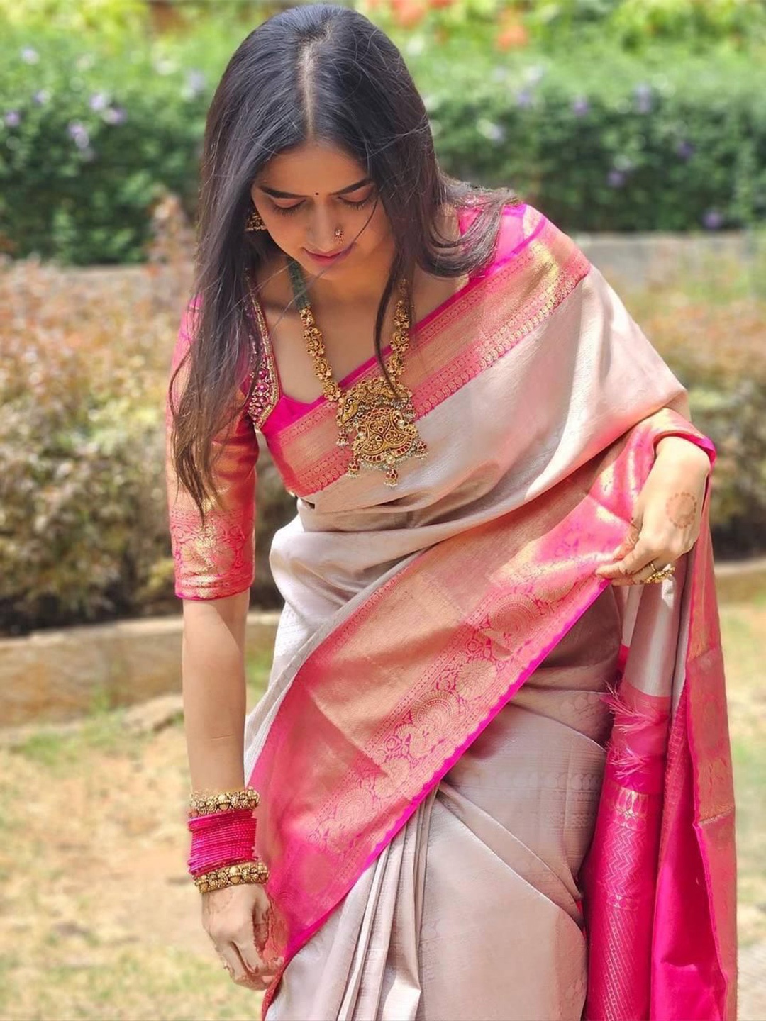 

A TO Z CART Woven Design Zari Pure Silk Banarasi Saree, White