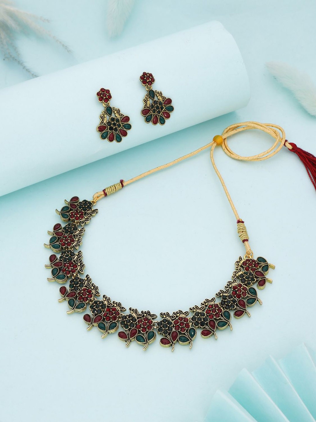 

Anouk Gold-Plated Artificial Stones-Studded Floral Shaped Necklace With Earrings