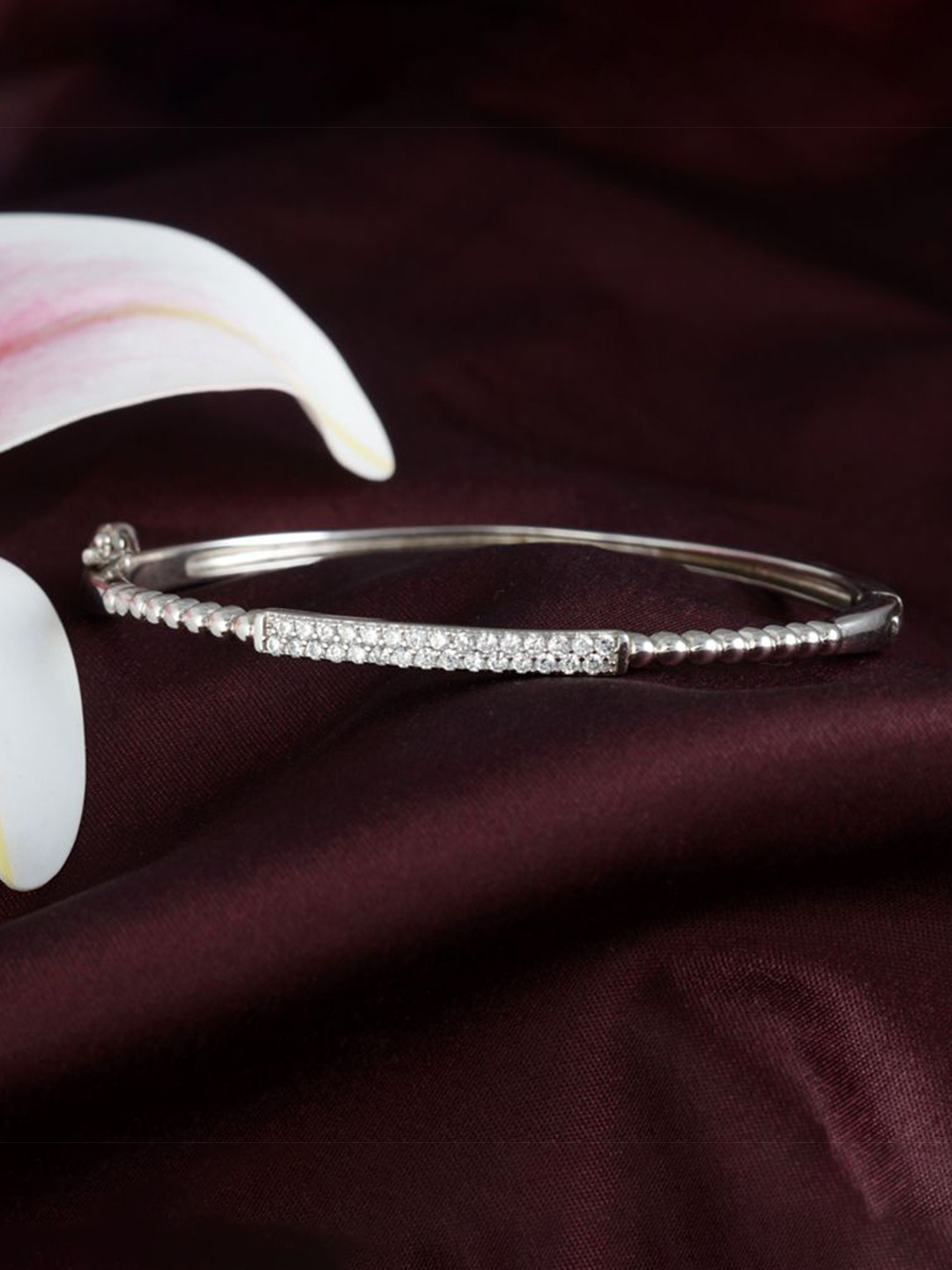 

Tuanz Silver Jewelry Women Sterling Silver Rhodium-Plated Bangle-Style Bracelet