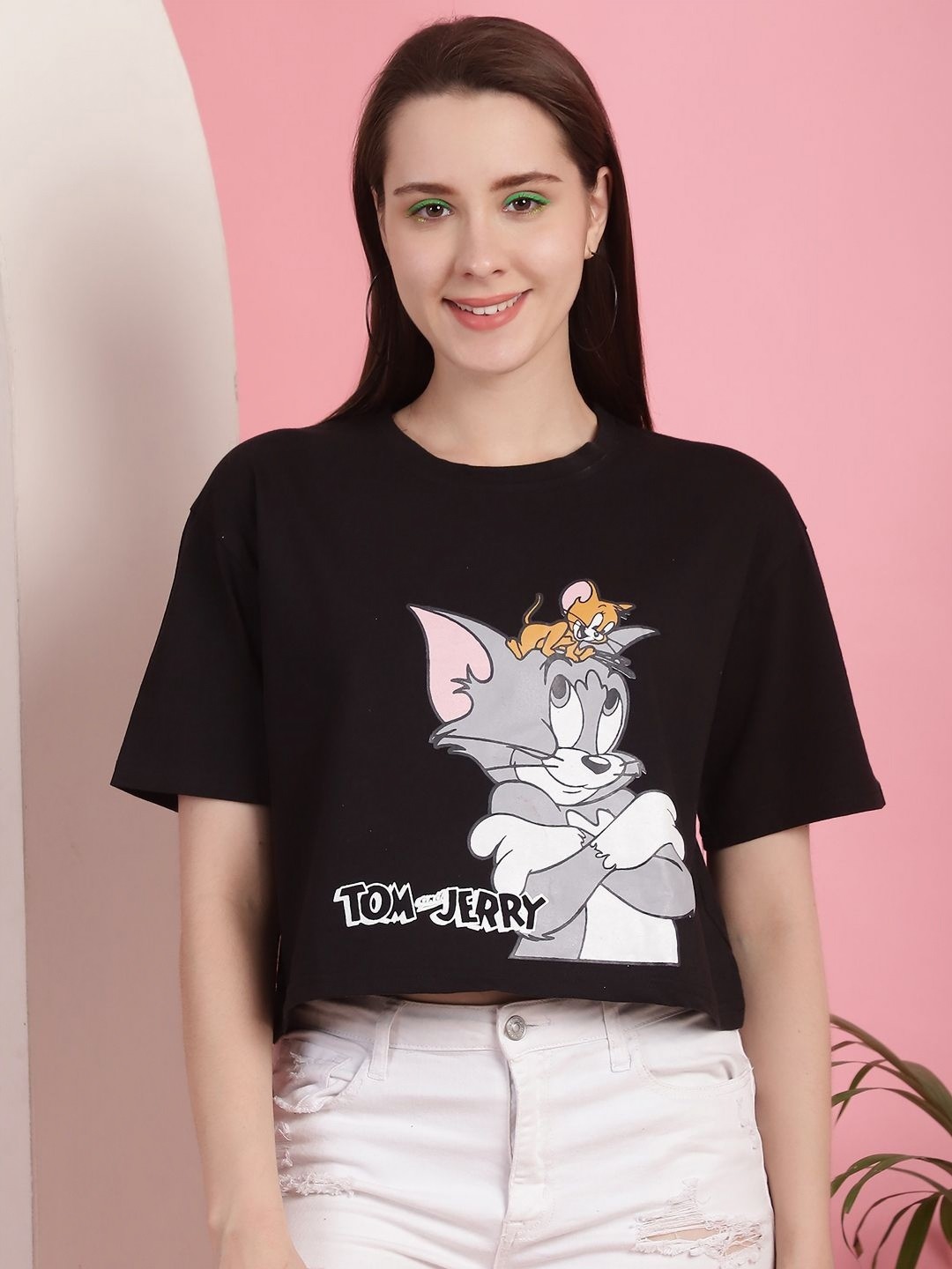 

Dreambe Women Tom & Jerry Printed Round Neck Cotton Boxy T-shirt, Black