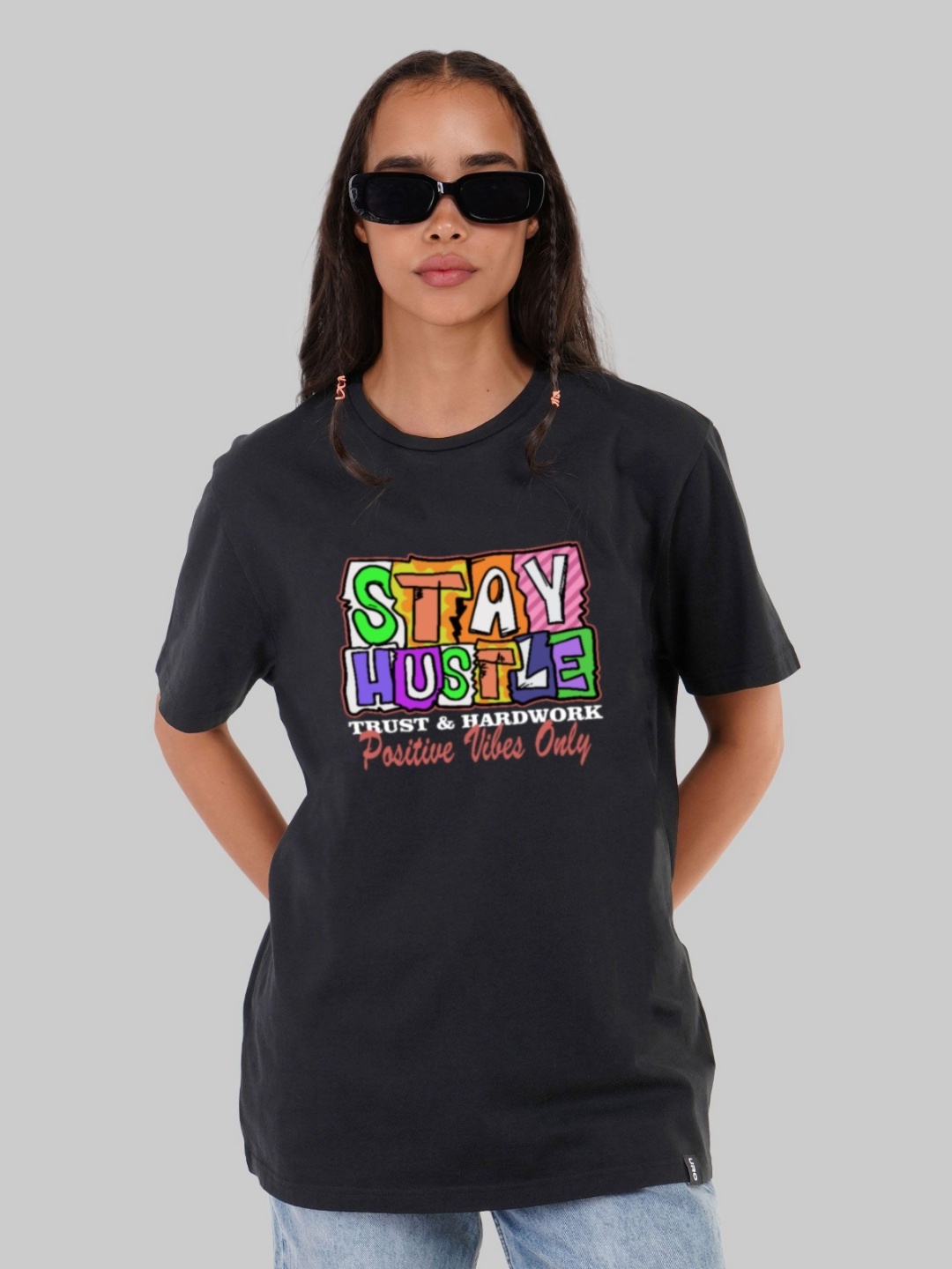

Underrated Club Women Bio Finish Applique T-shirt, Black
