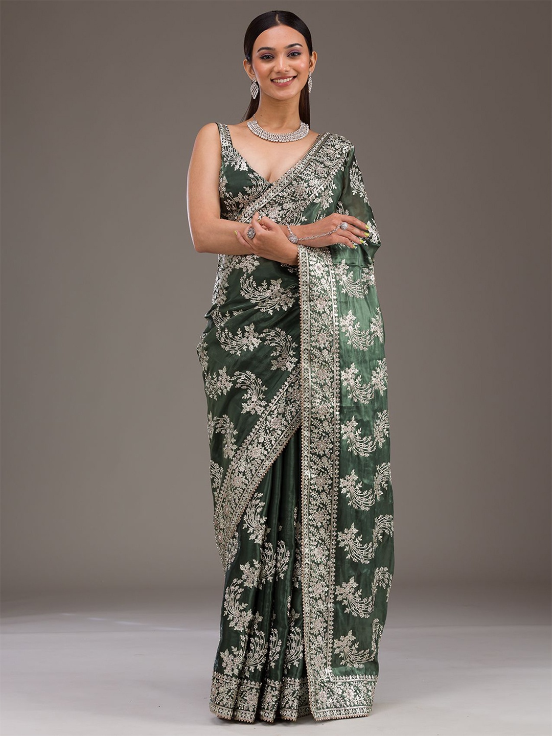 

Koskii Floral Embroidered Tissue Saree, Green