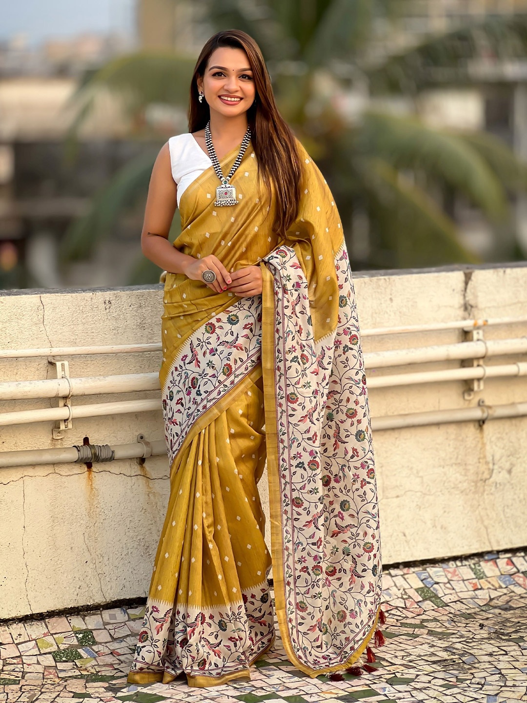 

Vintro Woven Design Zari Silk Blend Paithani Saree, Mustard