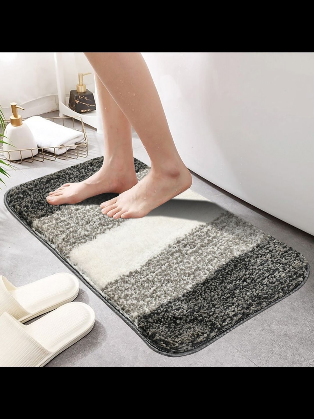 

MAA HOME CONCEPT Grey & White Textured Microfiber Anti Skid 1600 GSMBathMat