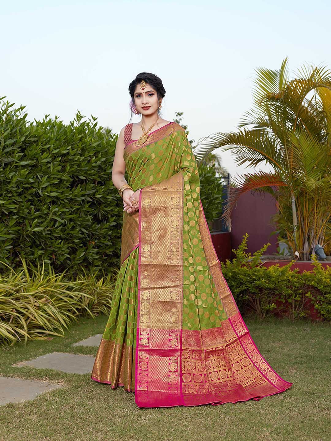 

JUST FASHION Woven Design Zari Art Silk Banarasi Saree, Green
