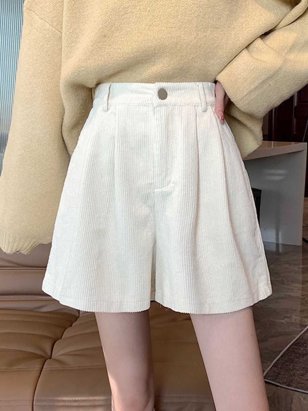 

StyleCast Women Shorts, White
