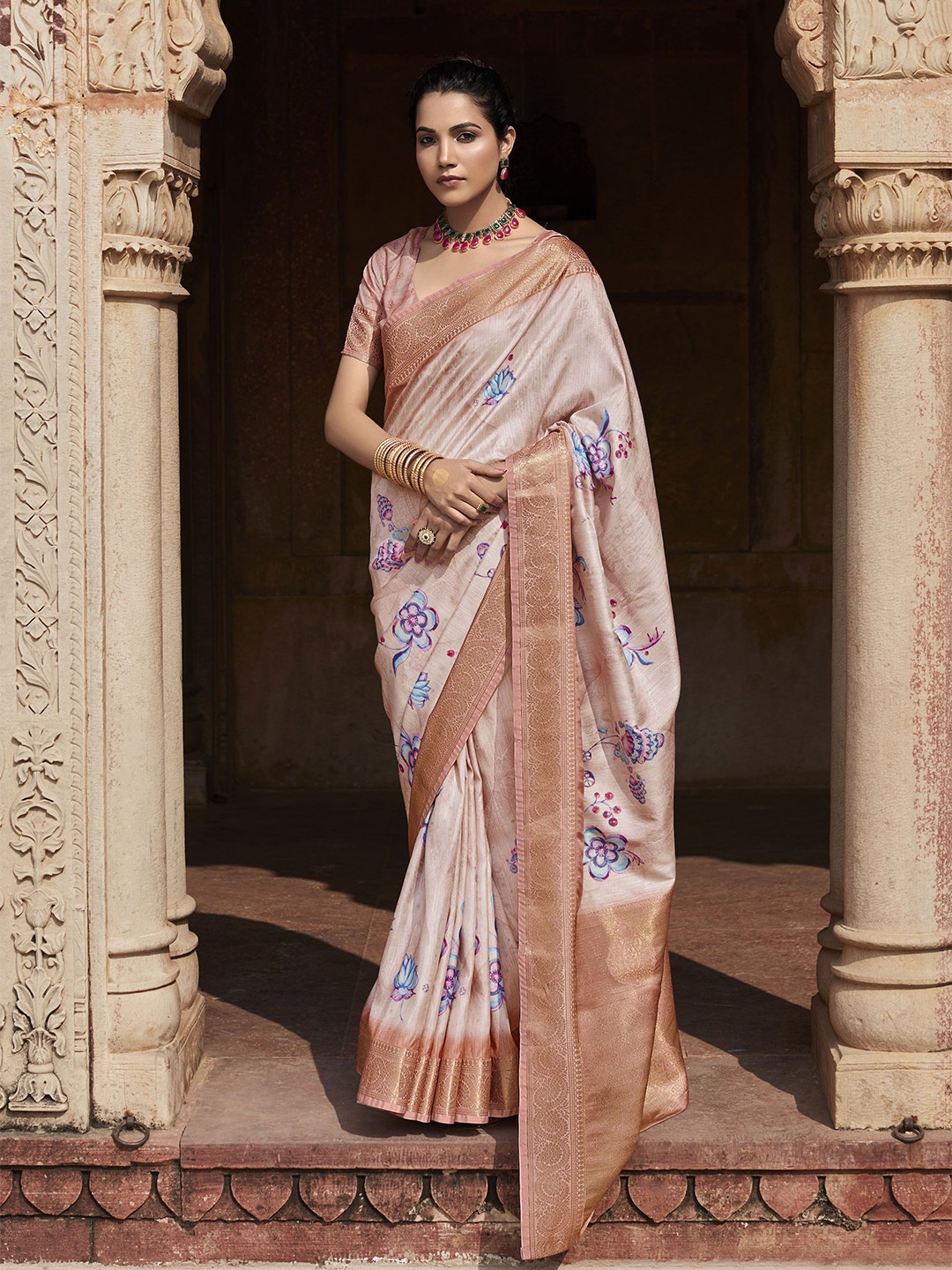 

Mitera Floral Printed Zari Saree With Blouse Piece, Peach