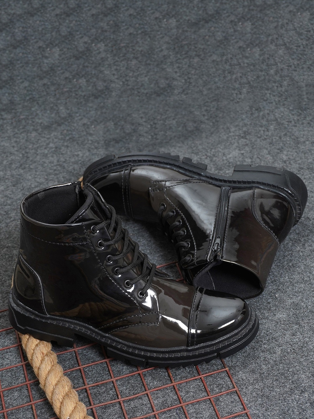 

Killer Men Lace Up High Top Boots, Black