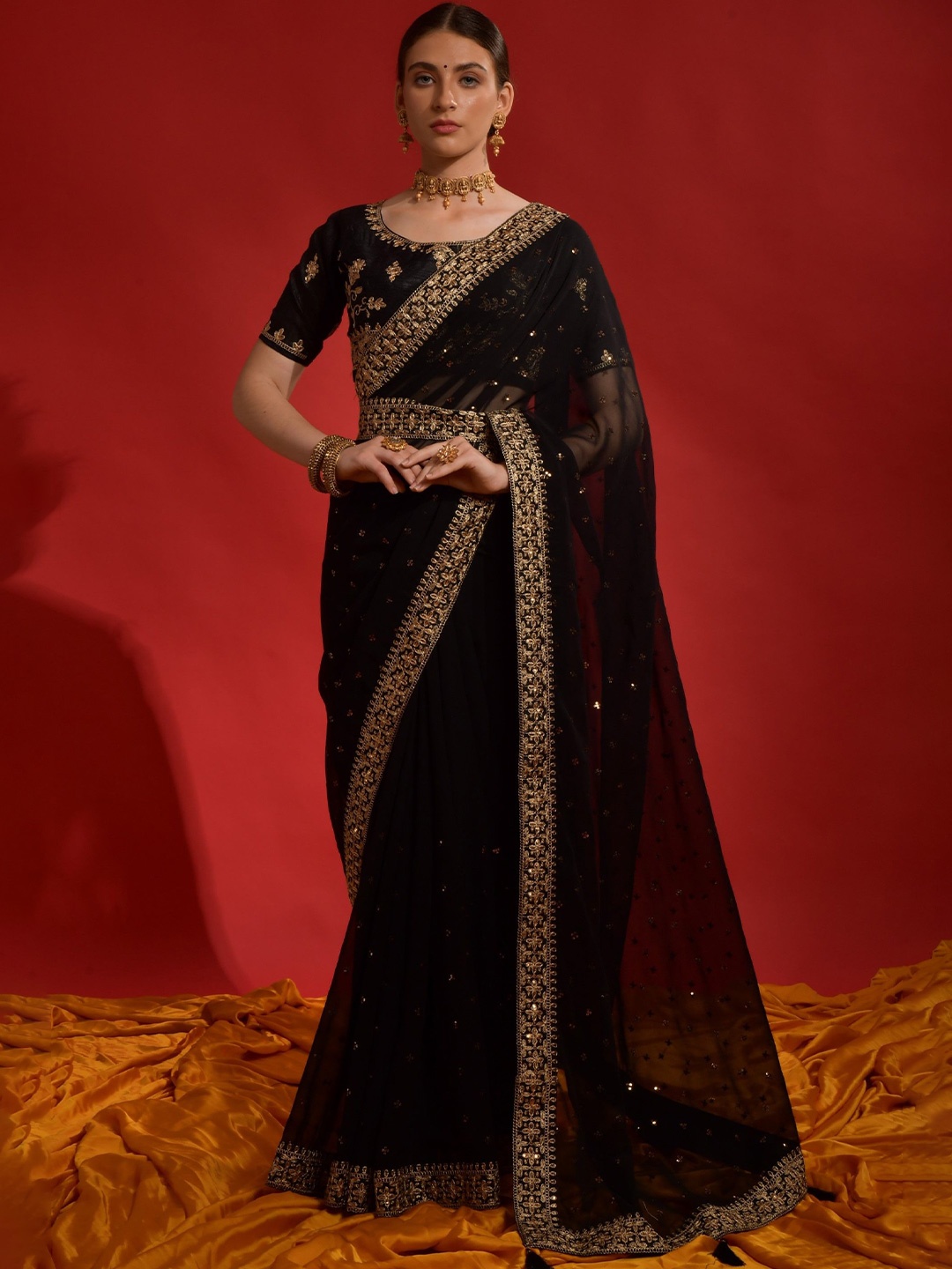 

DIVASTRI Embellished Sequinned Saree, Black